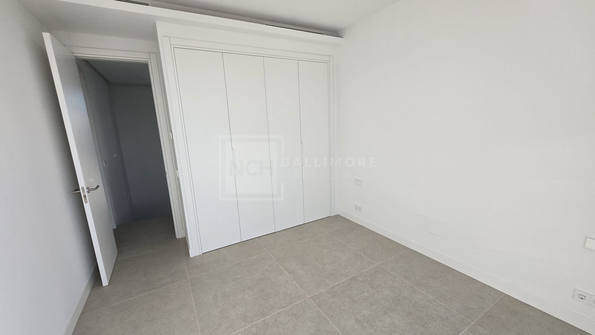 Exquisita villa de lujo de cuatro dormitorios en La Finca de Marbella, Marbella Este