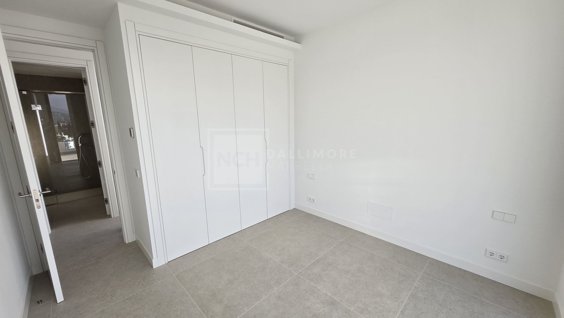 Exquisita villa de lujo de cuatro dormitorios en La Finca de Marbella, Marbella Este