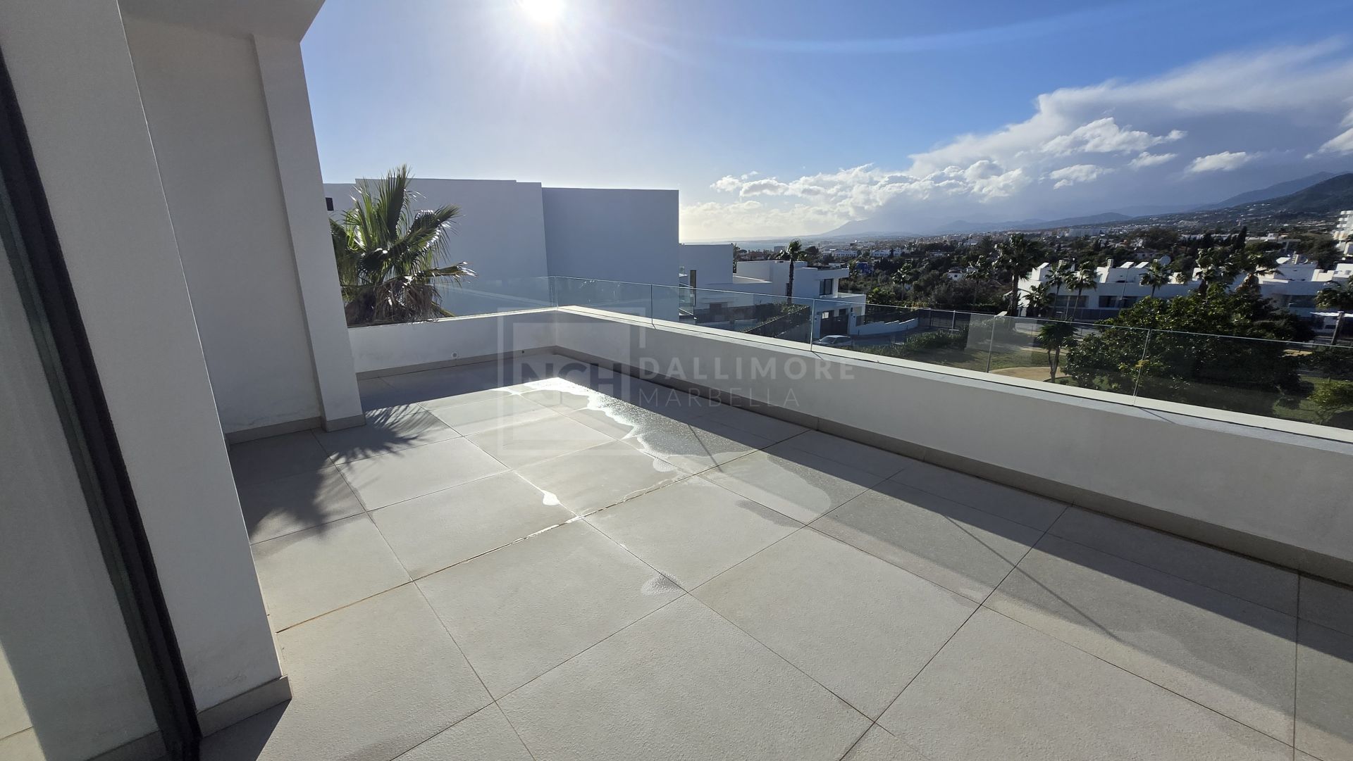 Exquisita villa de lujo de cuatro dormitorios en La Finca de Marbella, Marbella Este