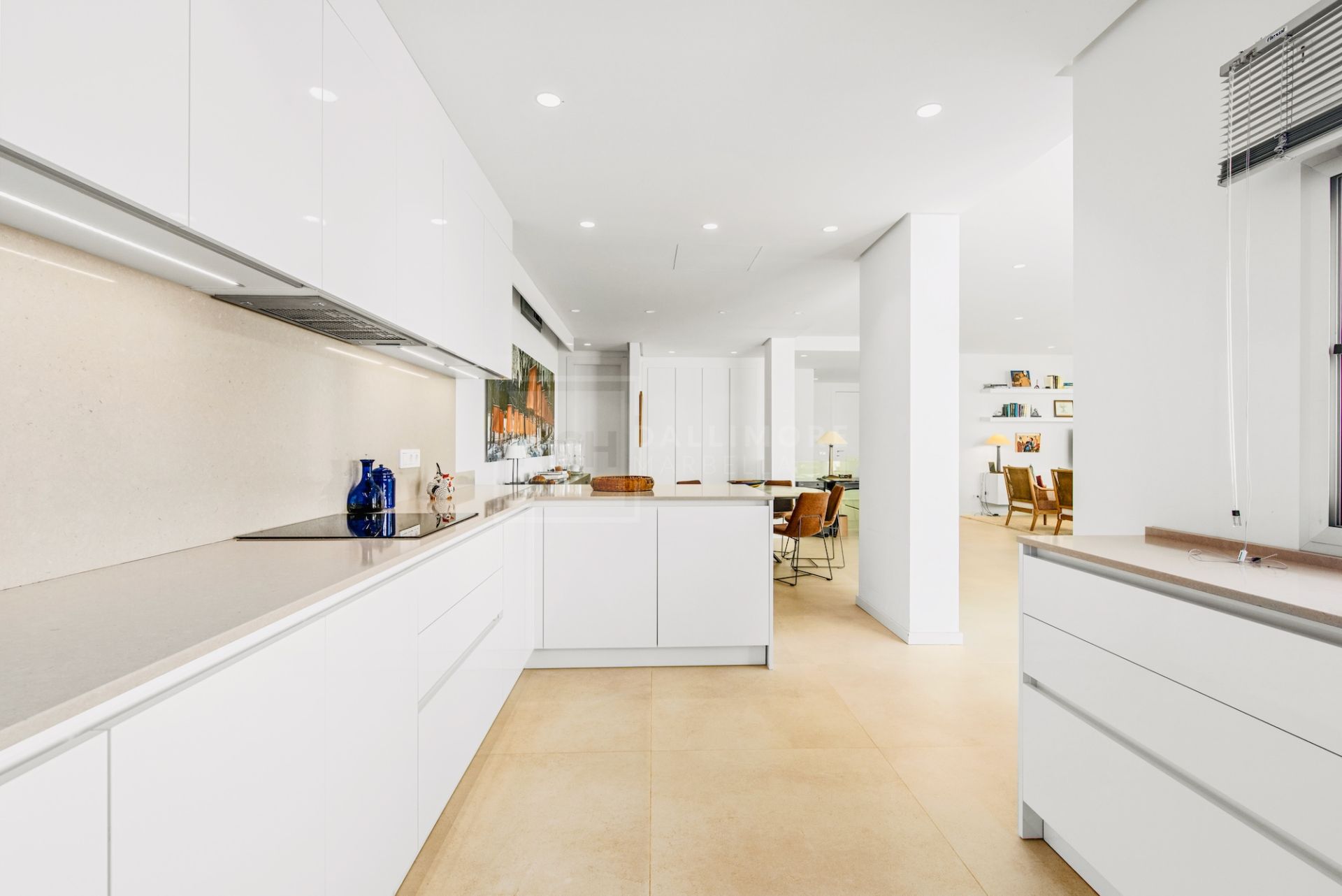 Exceptional 3-Bed Duplex with Private Garden and Panoramic Views