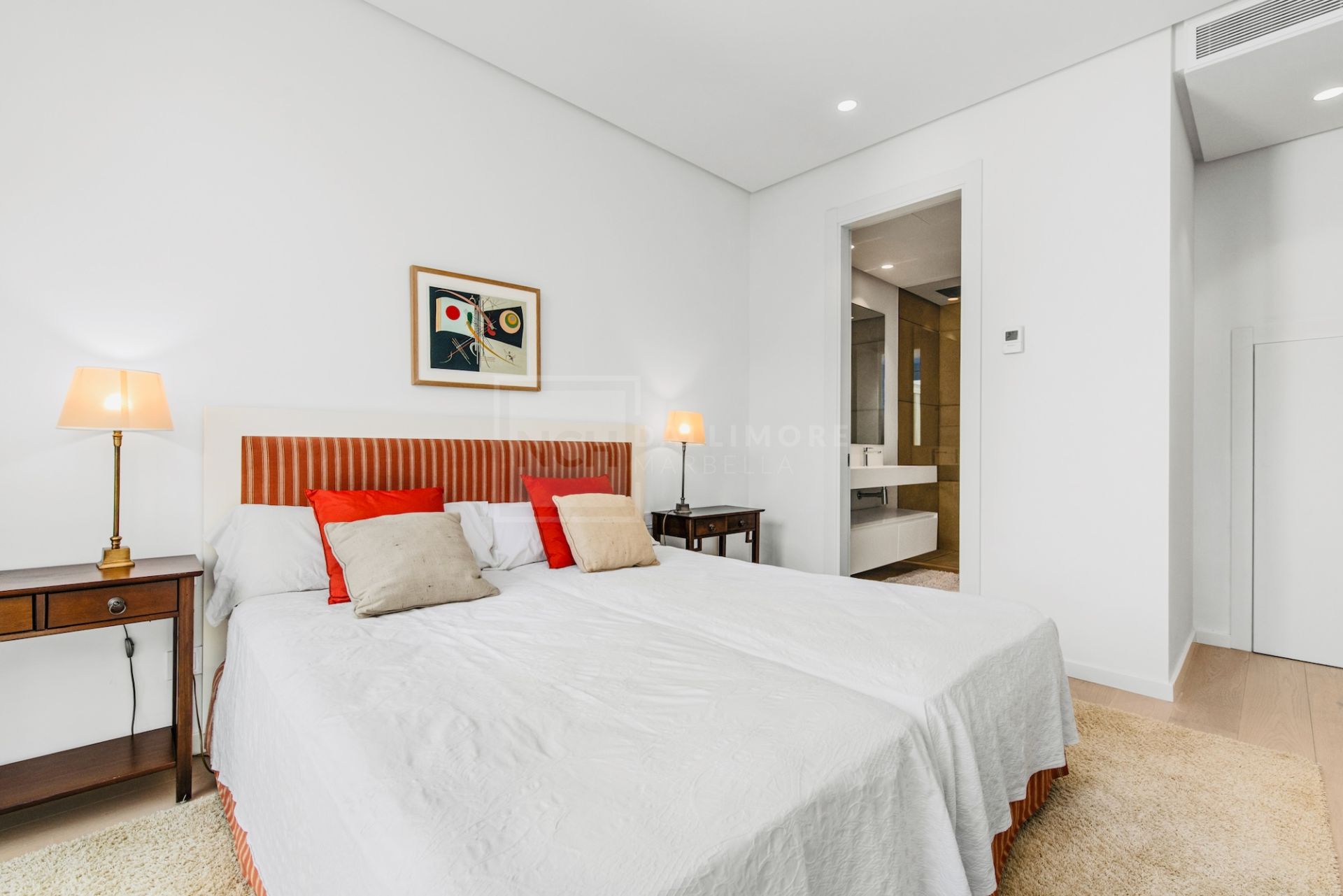 Exceptional 3-Bed Duplex with Private Garden and Panoramic Views