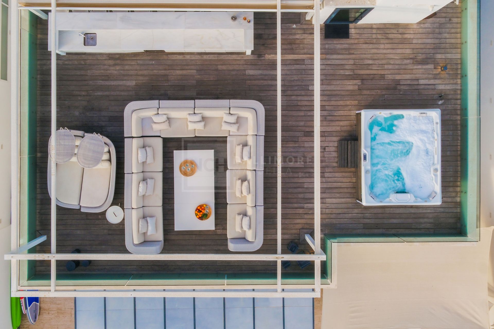 Frontline Beach Villa in Costabella, Marbella