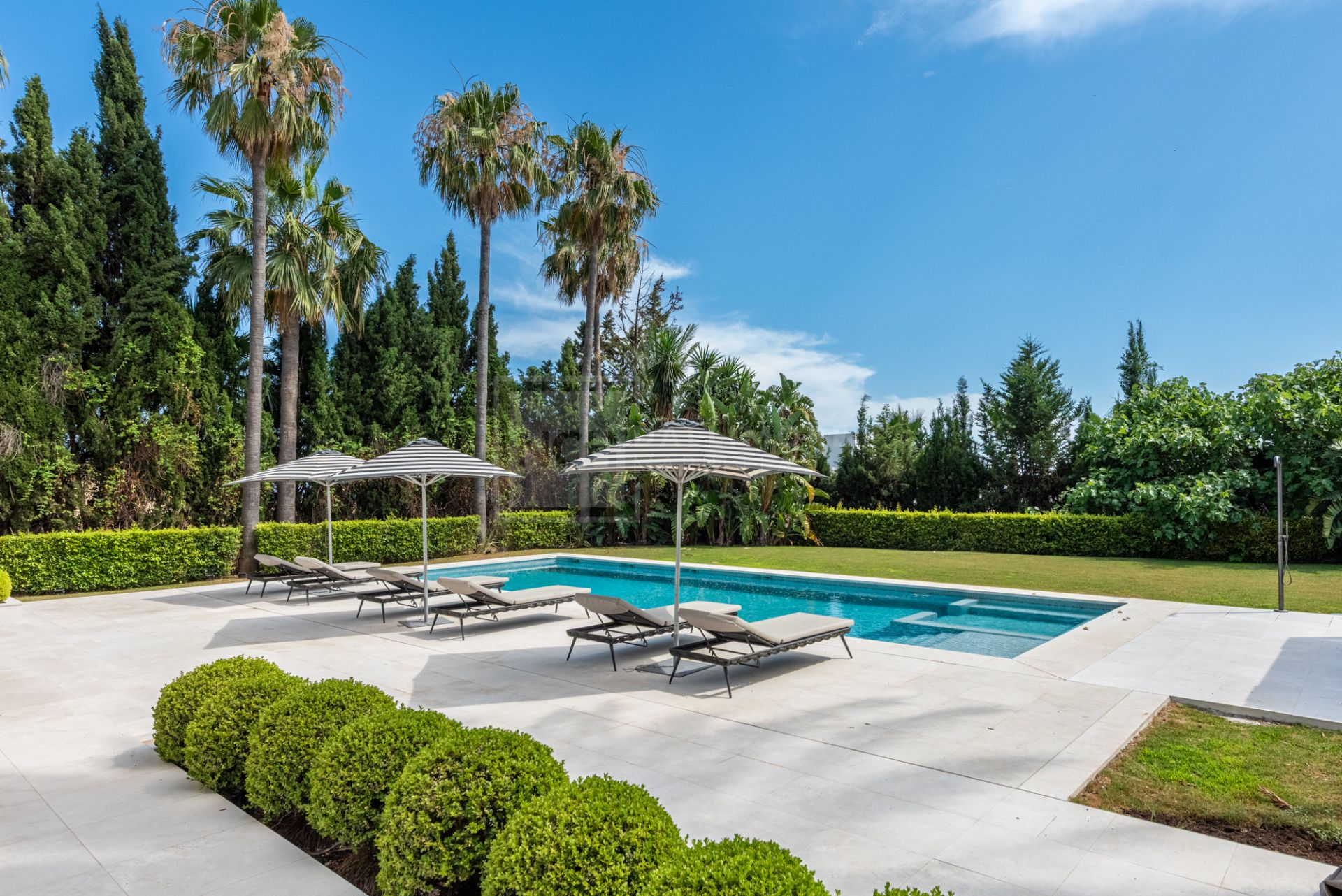 Stunning Luxury Villa in Sierra Blanca for Short-Term Rental
