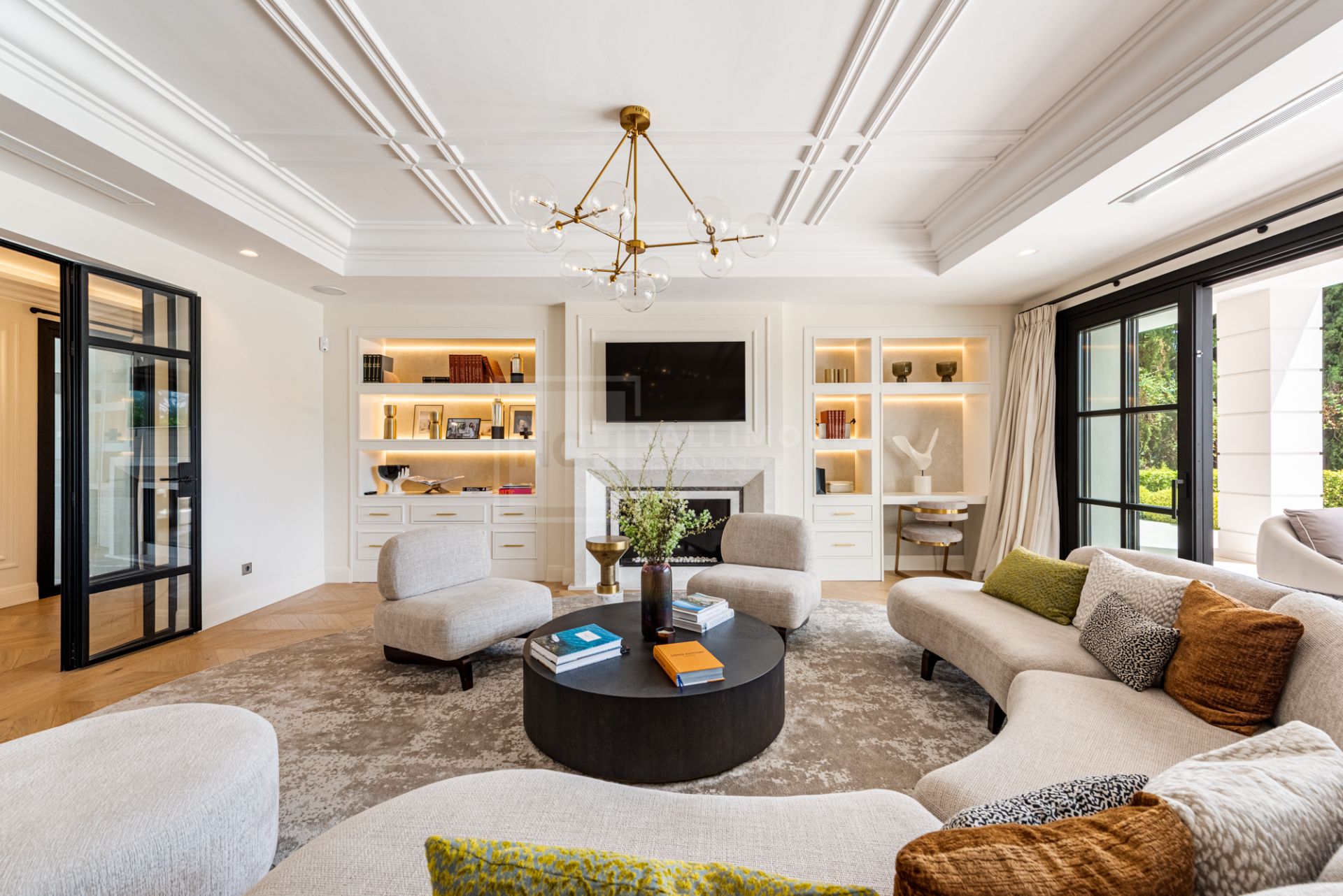 Stunning Luxury Villa in Sierra Blanca for Short-Term Rental