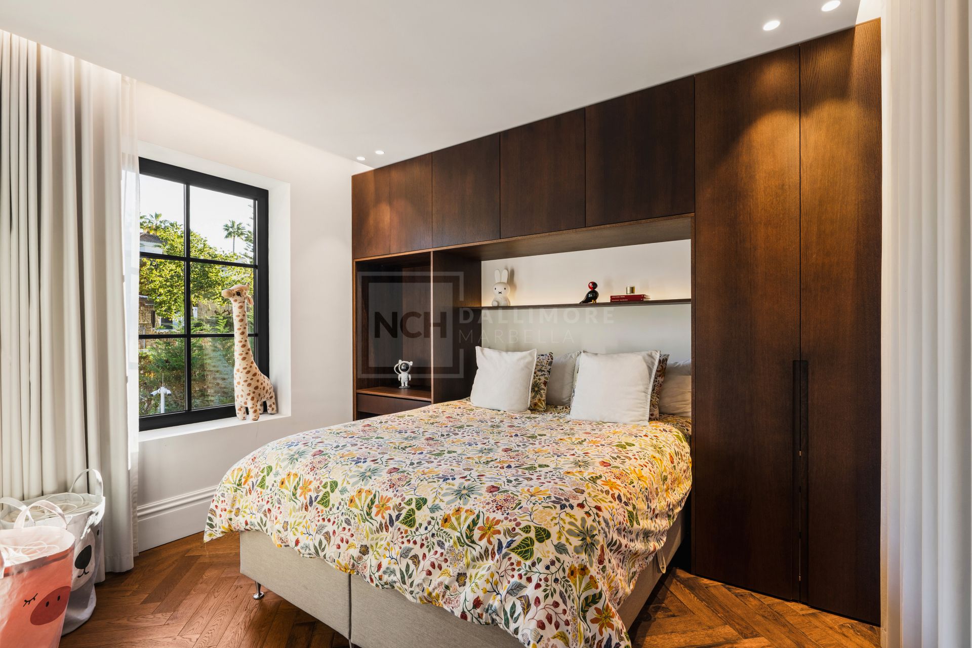 Villa en venta en Los Naranjos, Marbella