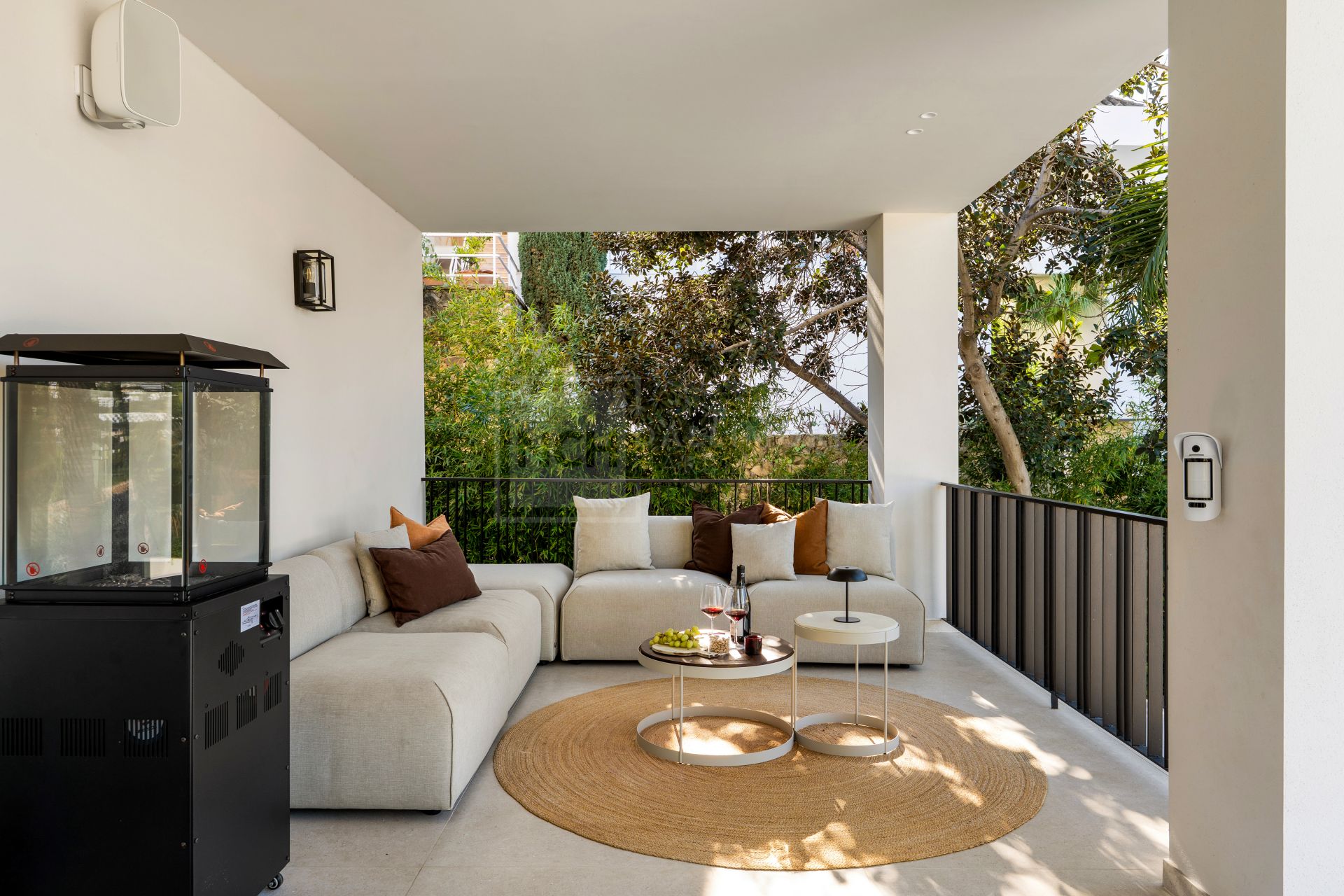 Villa en venta en Los Naranjos, Marbella