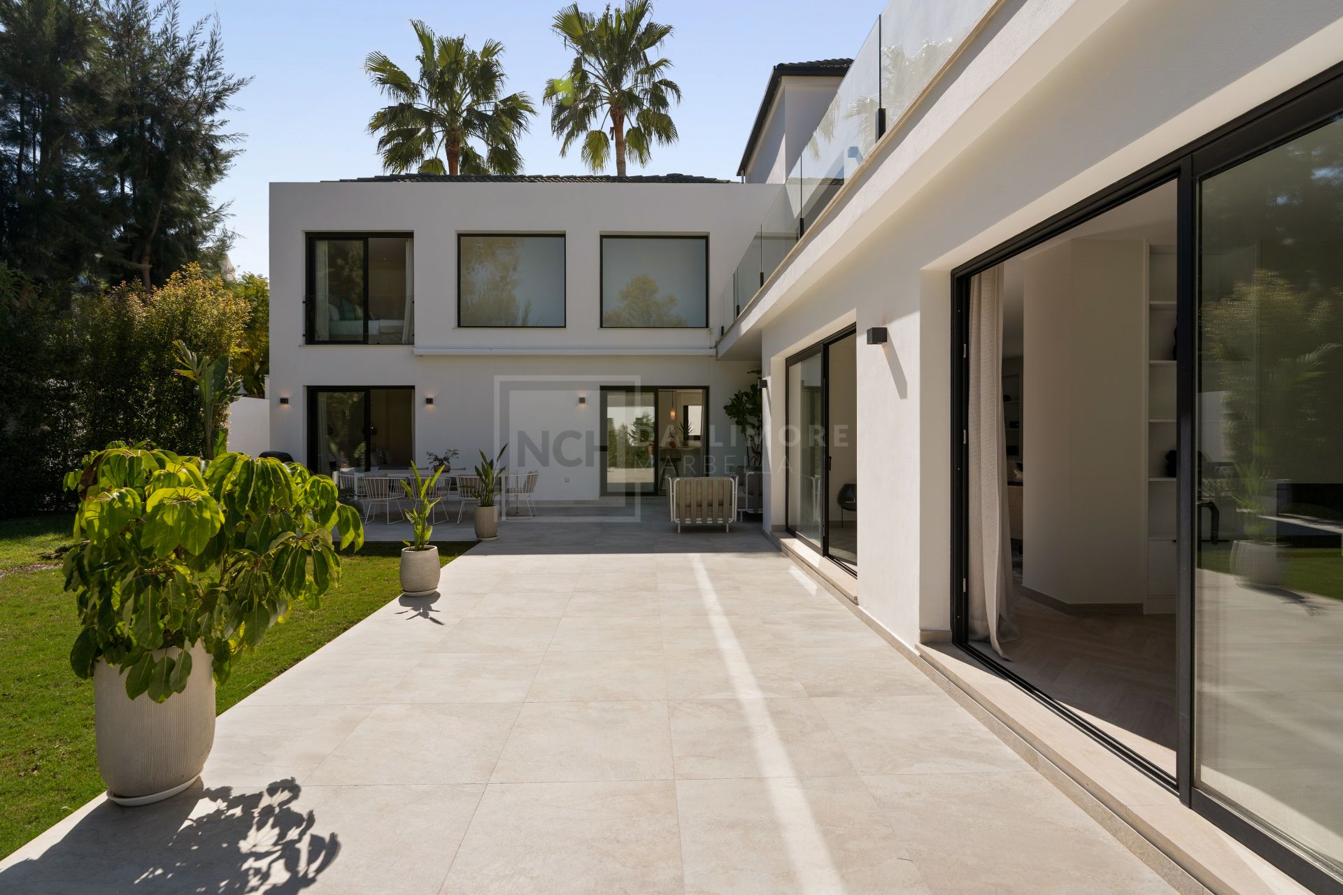 Modern Villa Close to Las Brisas Golf, Nueva Andalucia