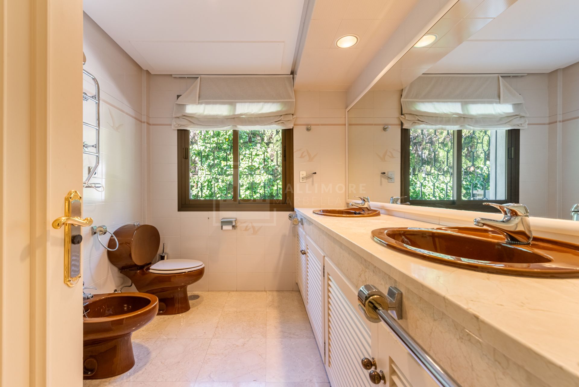 Hermosa villa clásica andaluza en Los Monteros, Marbella Este