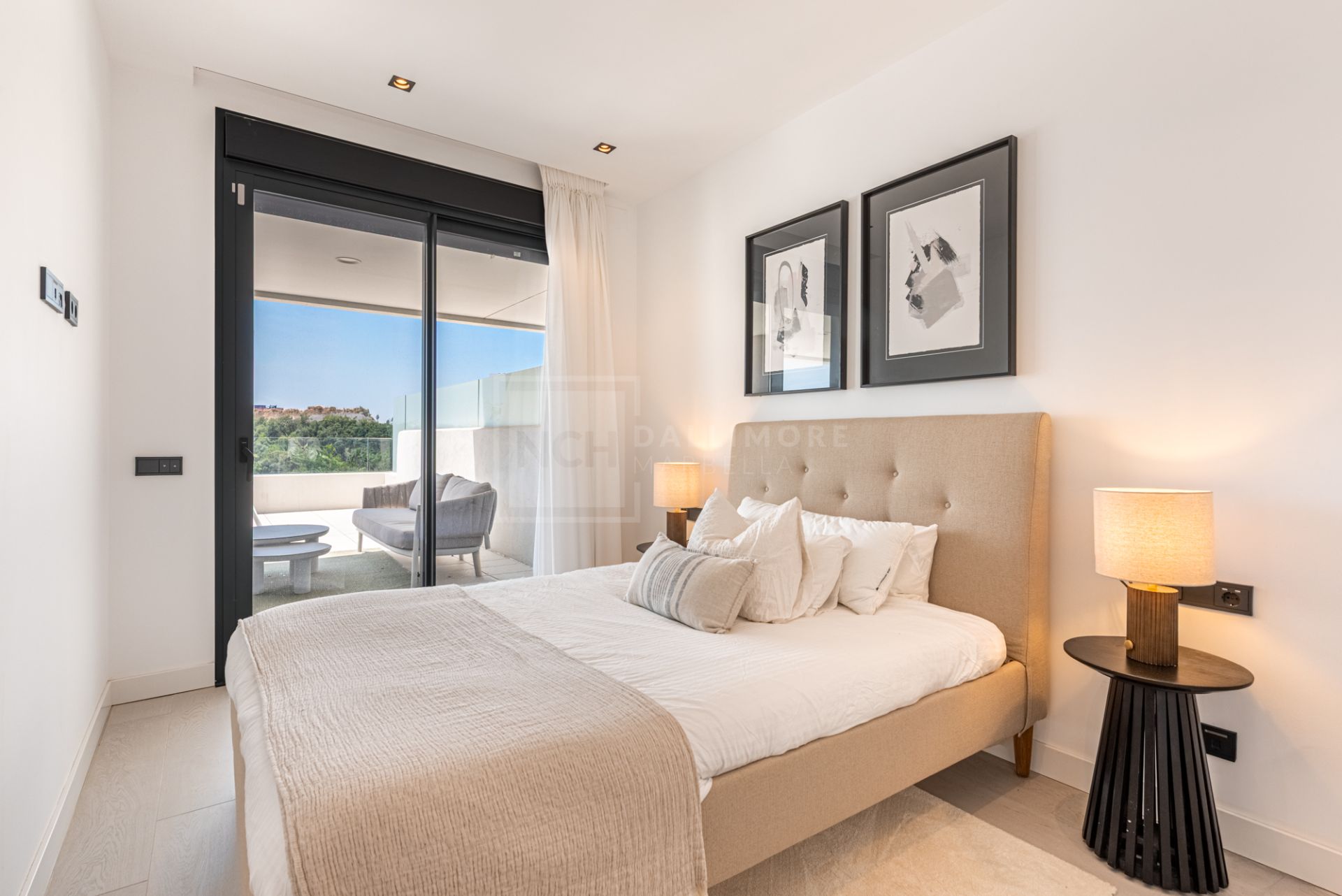 Stylish 2-Bedroom Apartment with Large Terrace and Sea Views in MedBlue, Altos de Los Monteros