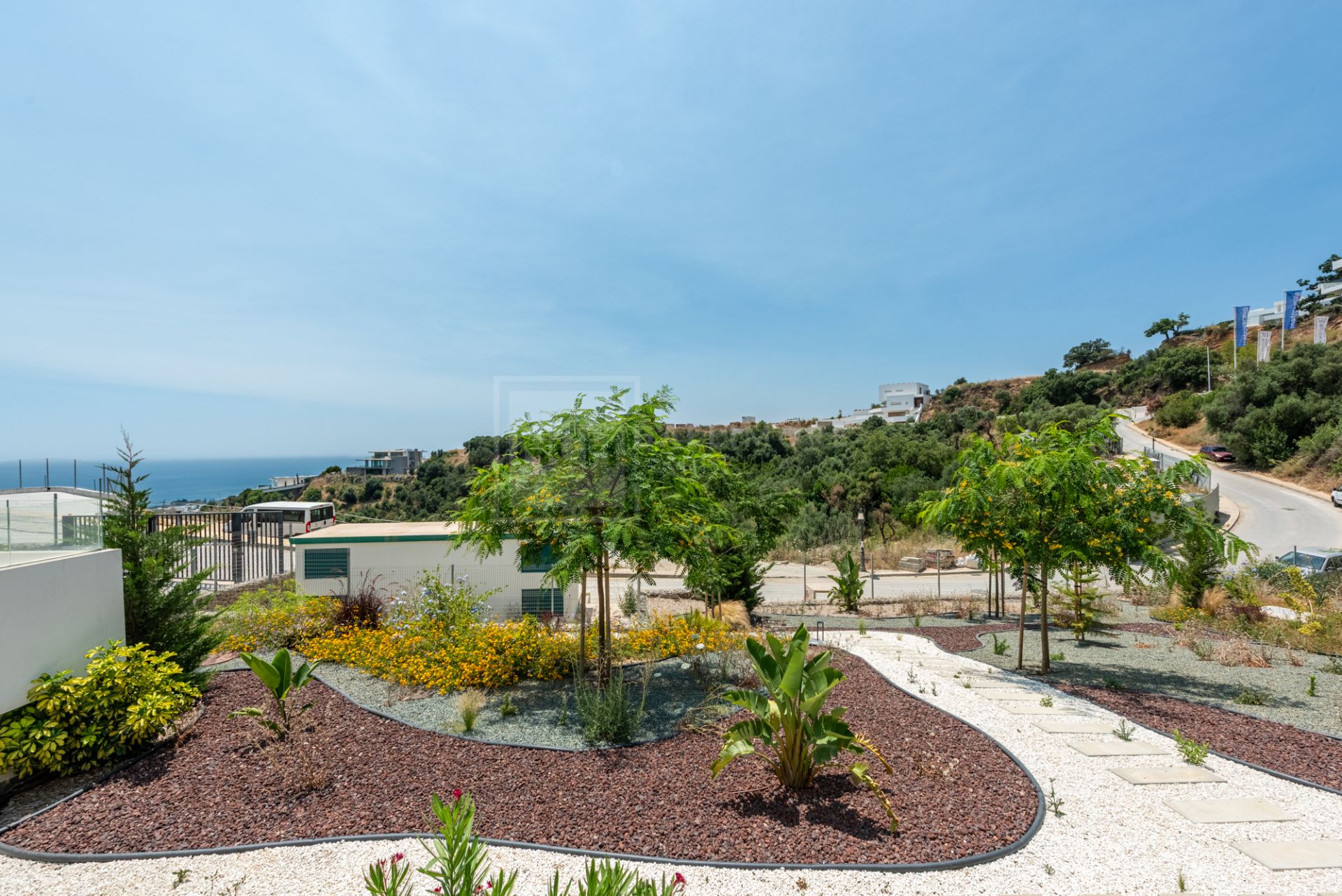 Stylish 2-Bedroom Apartment with Large Terrace and Sea Views in MedBlue, Altos de Los Monteros