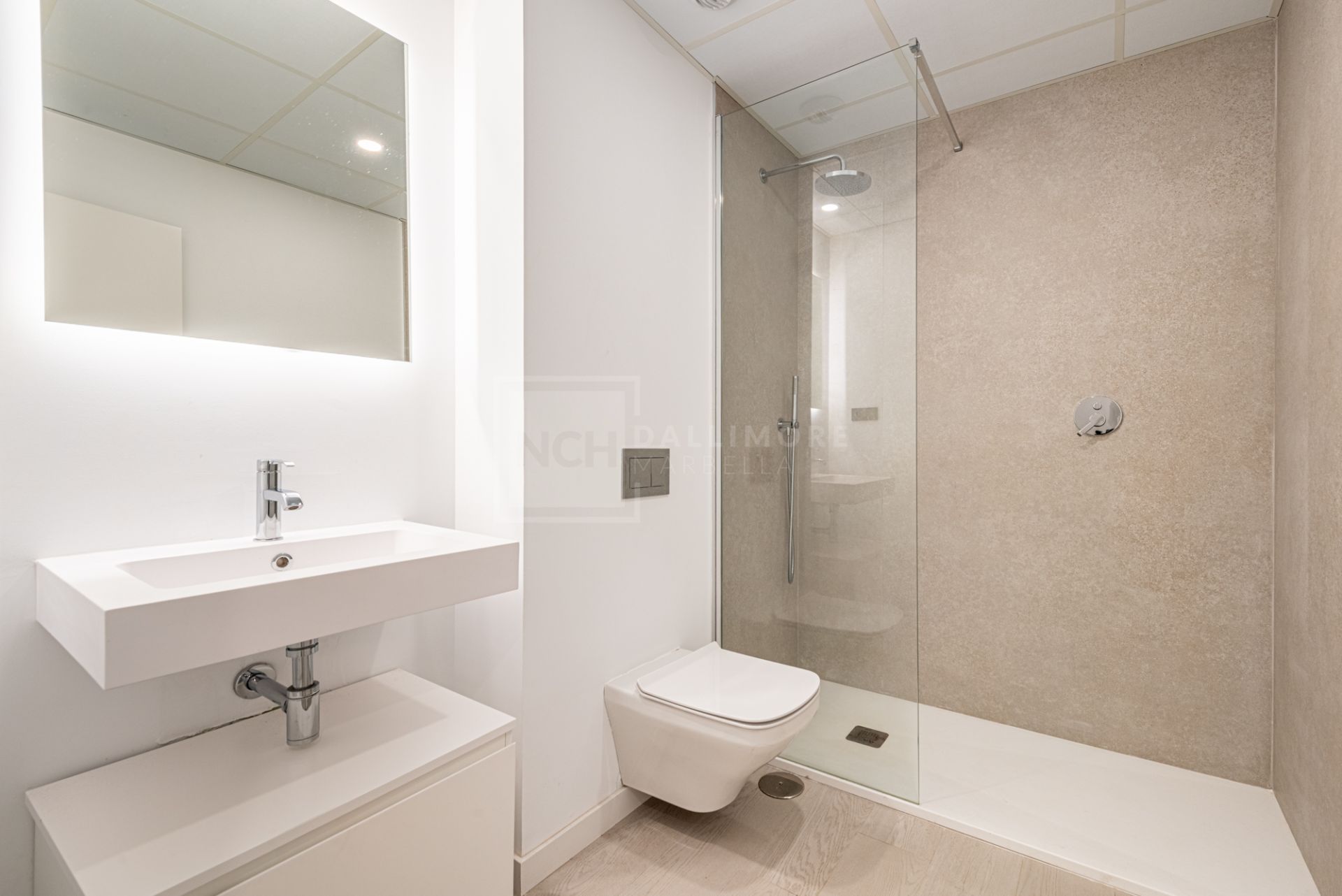 Stylish 2-Bedroom Apartment with Large Terrace and Sea Views in MedBlue, Altos de Los Monteros