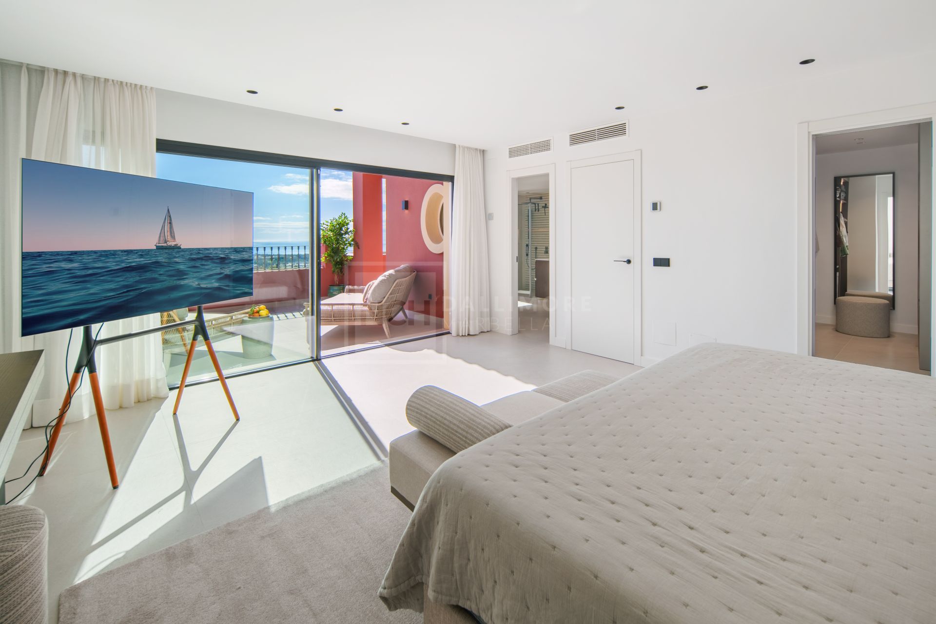 Stunning Duplex Penthouse With Panoramic Sea And Mountain Views