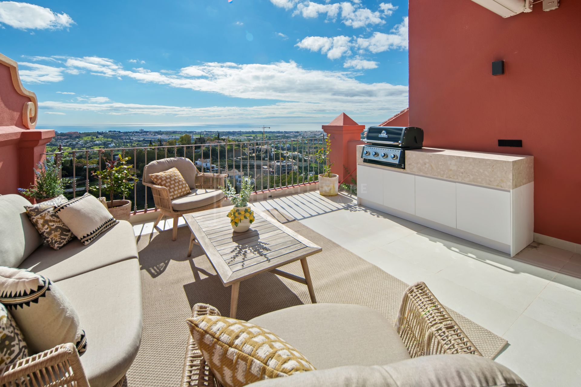 Stunning Duplex Penthouse With Panoramic Sea And Mountain Views