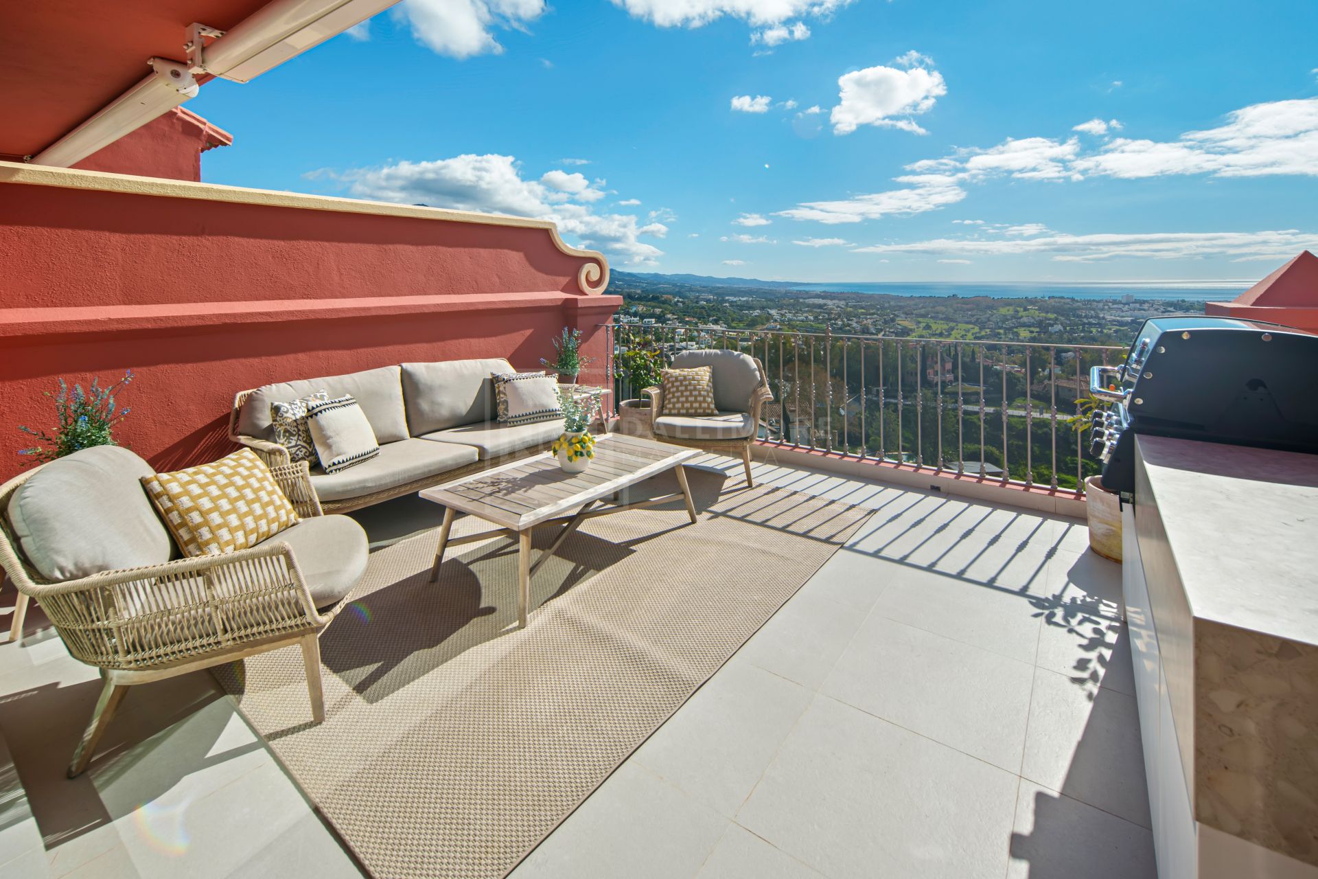 Stunning Duplex Penthouse With Panoramic Sea And Mountain Views
