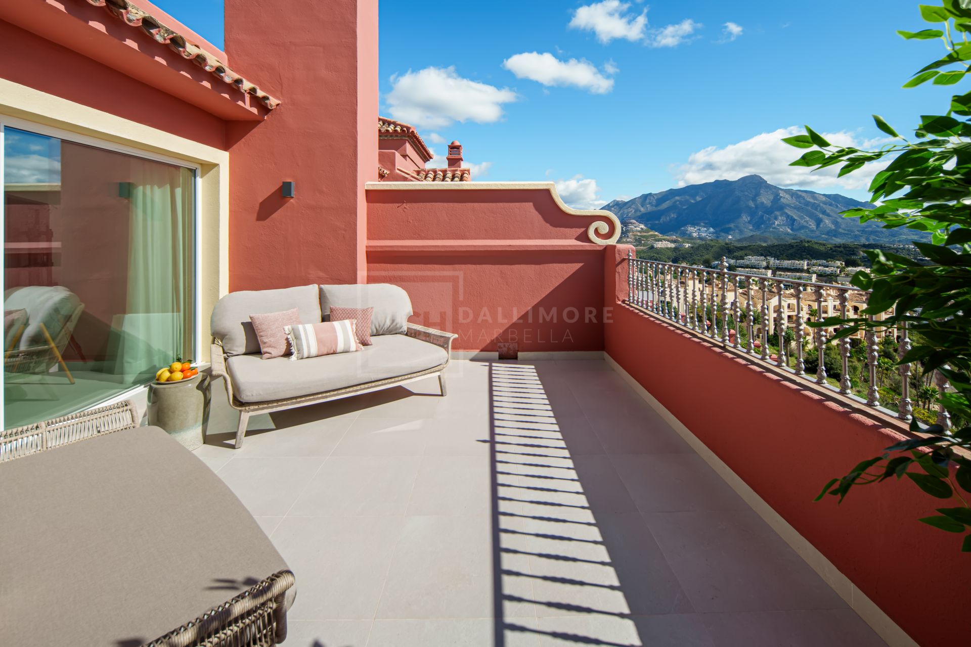 Stunning Duplex Penthouse With Panoramic Sea And Mountain Views