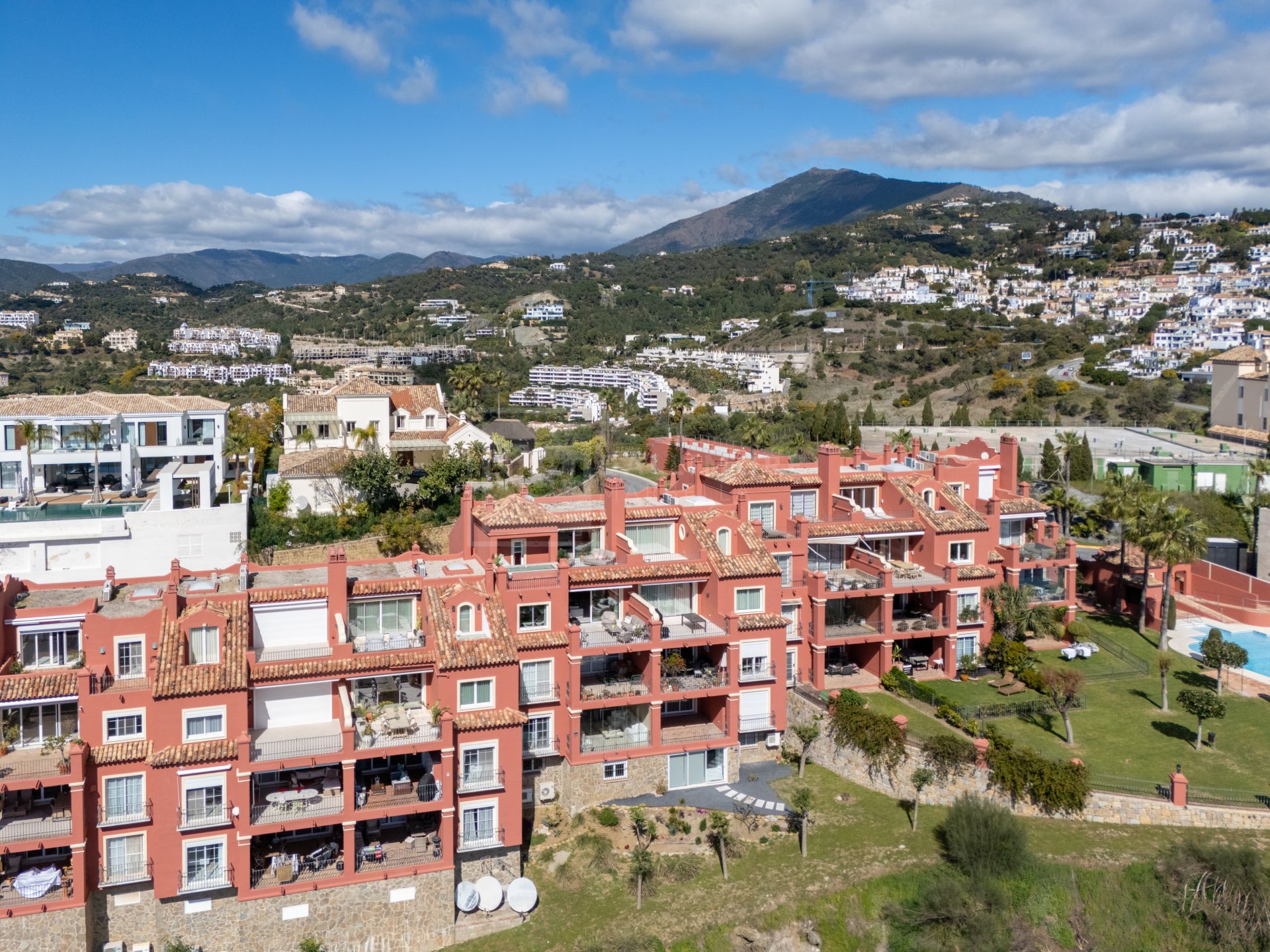 Stunning Duplex Penthouse With Panoramic Sea And Mountain Views