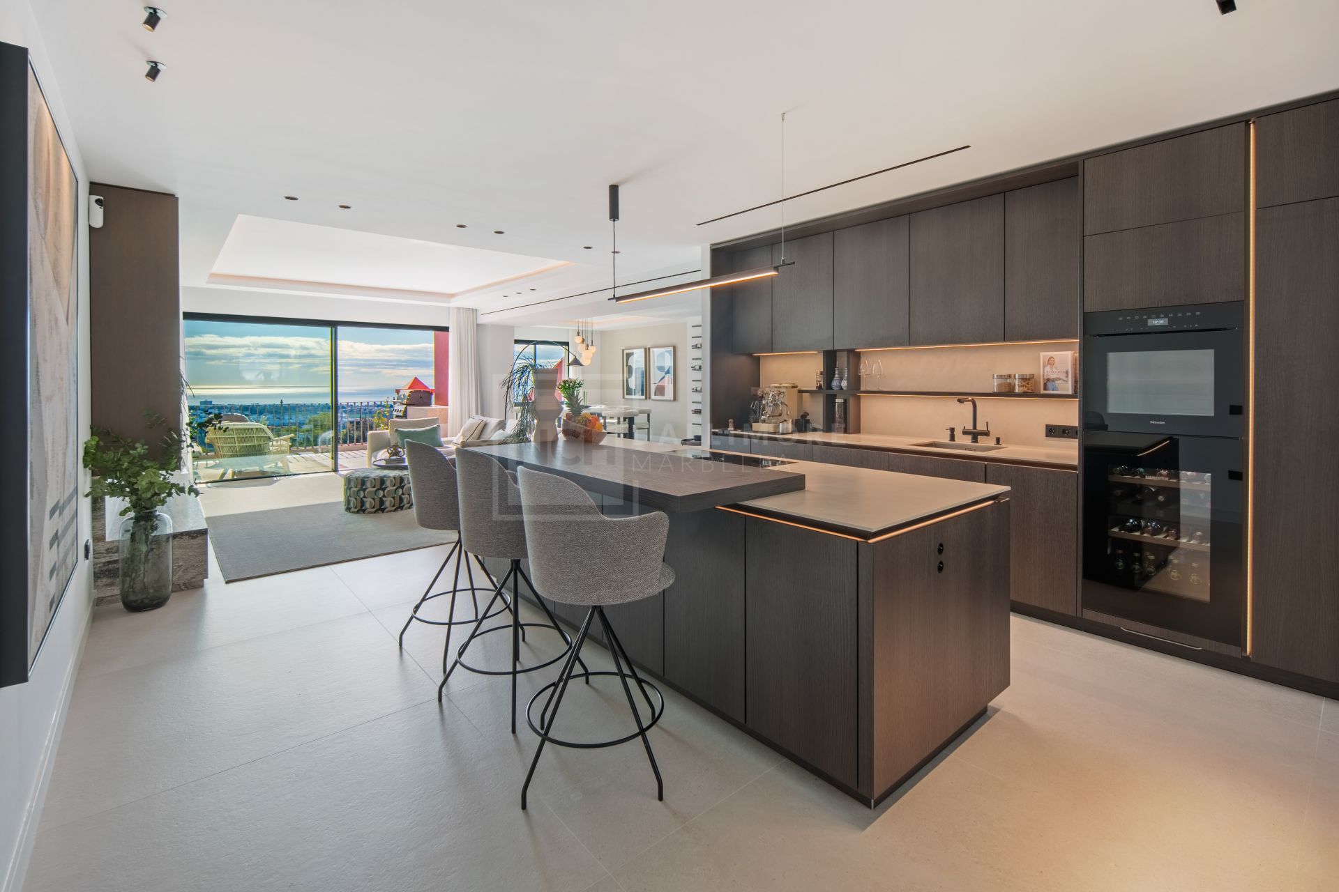 Stunning Duplex Penthouse With Panoramic Sea And Mountain Views