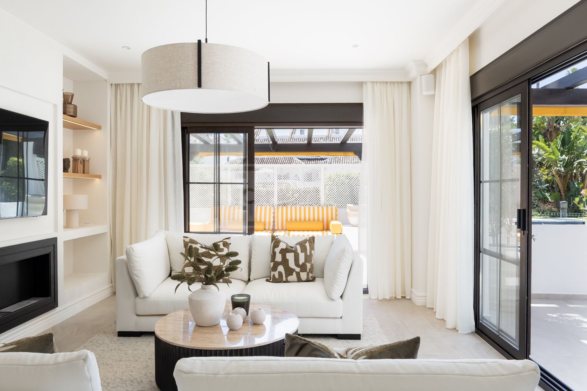 Apartamento de 3 dormitorios totalmente renovado en el Iconic Aldea Blanca, Nueva Andalucia