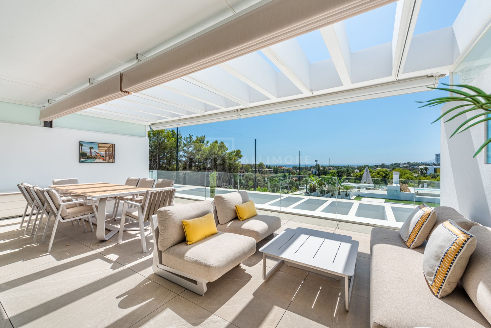 Brand-New 2-Bedroom Penthouse with Private Rooftop Pool in Soul Marbella