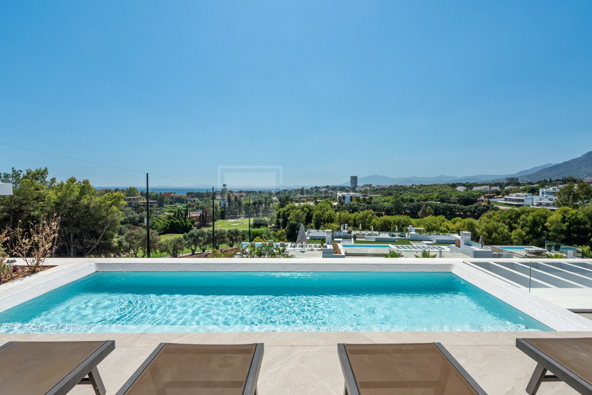 Brand-New 2-Bedroom Penthouse with Private Rooftop Pool in Soul Marbella