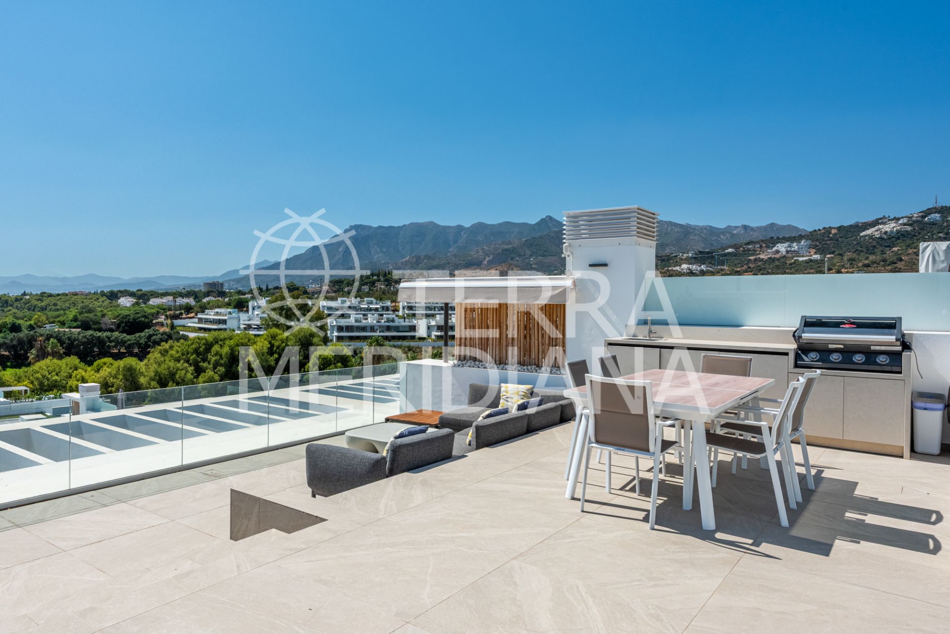 Penthouse in Santa Clara, Marbella