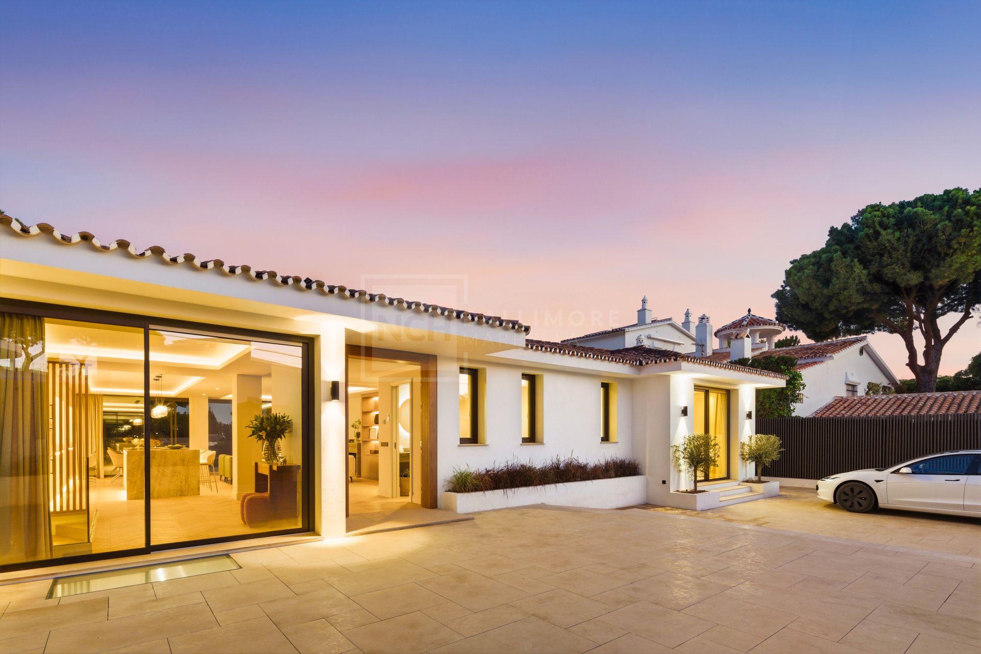 Villa Alboran - Fully Refurbished Villa Located in Elviria - East Marbella