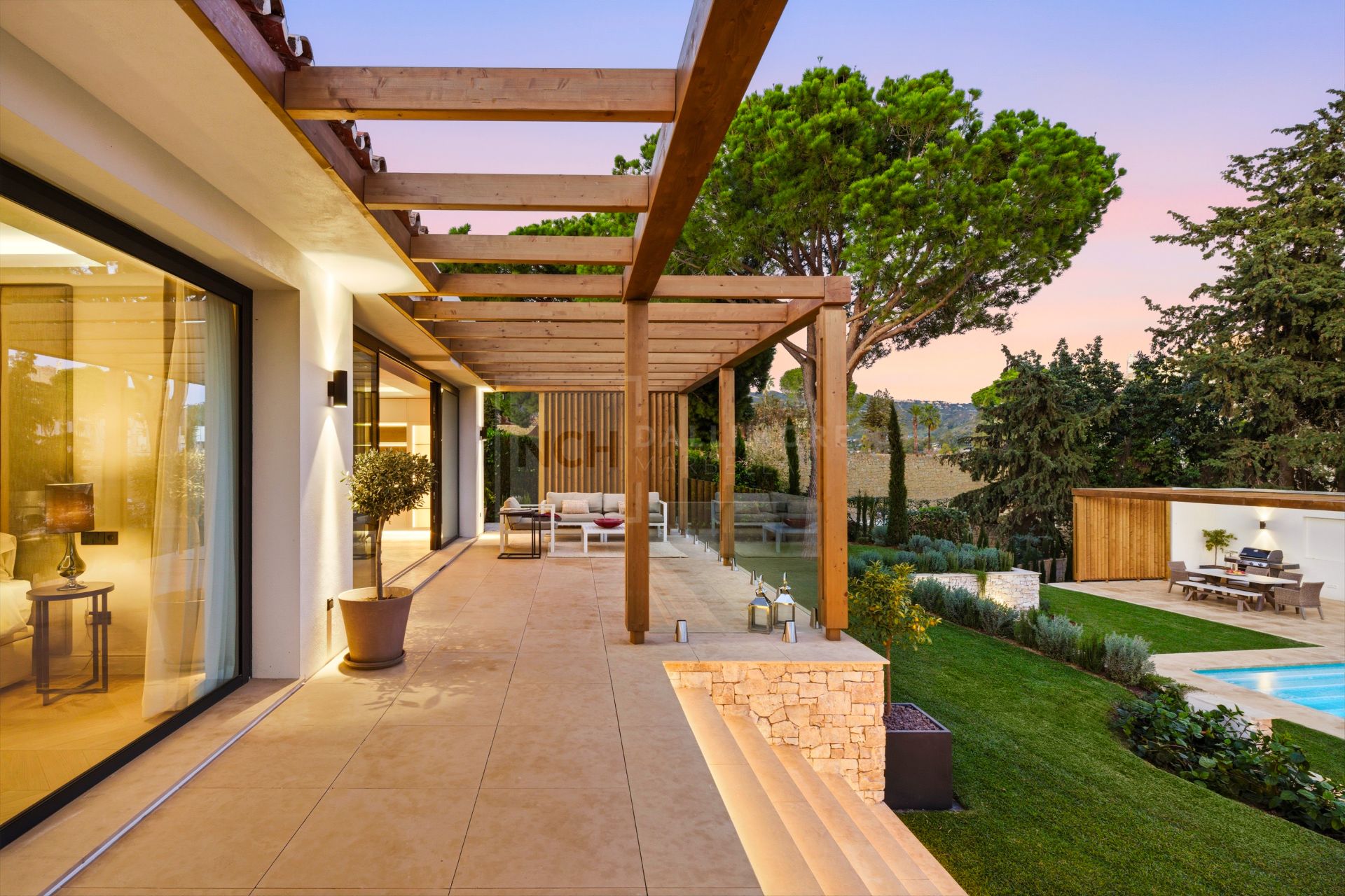 Villa Alboran - Fully Refurbished Villa Located in Elviria - East Marbella