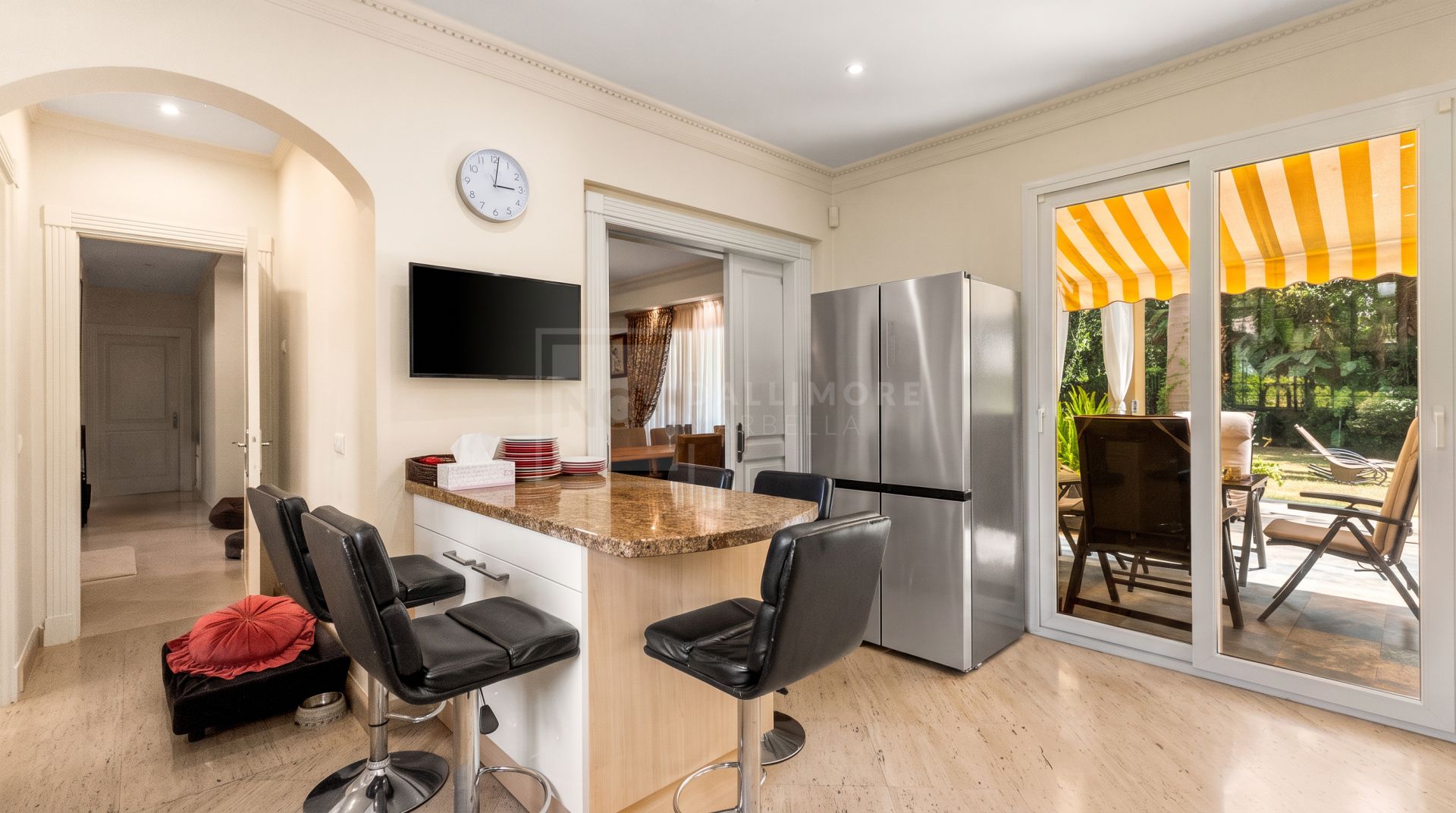 Elegant Villa For Sale in Nueva Andalucia, Marbella