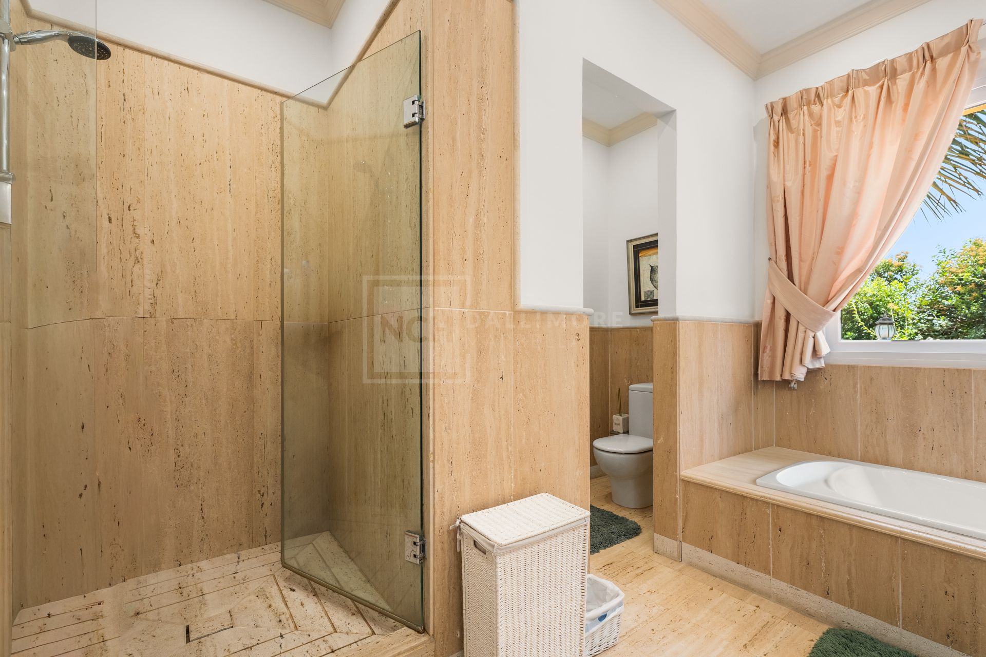 Elegant Villa For Sale in Nueva Andalucia, Marbella