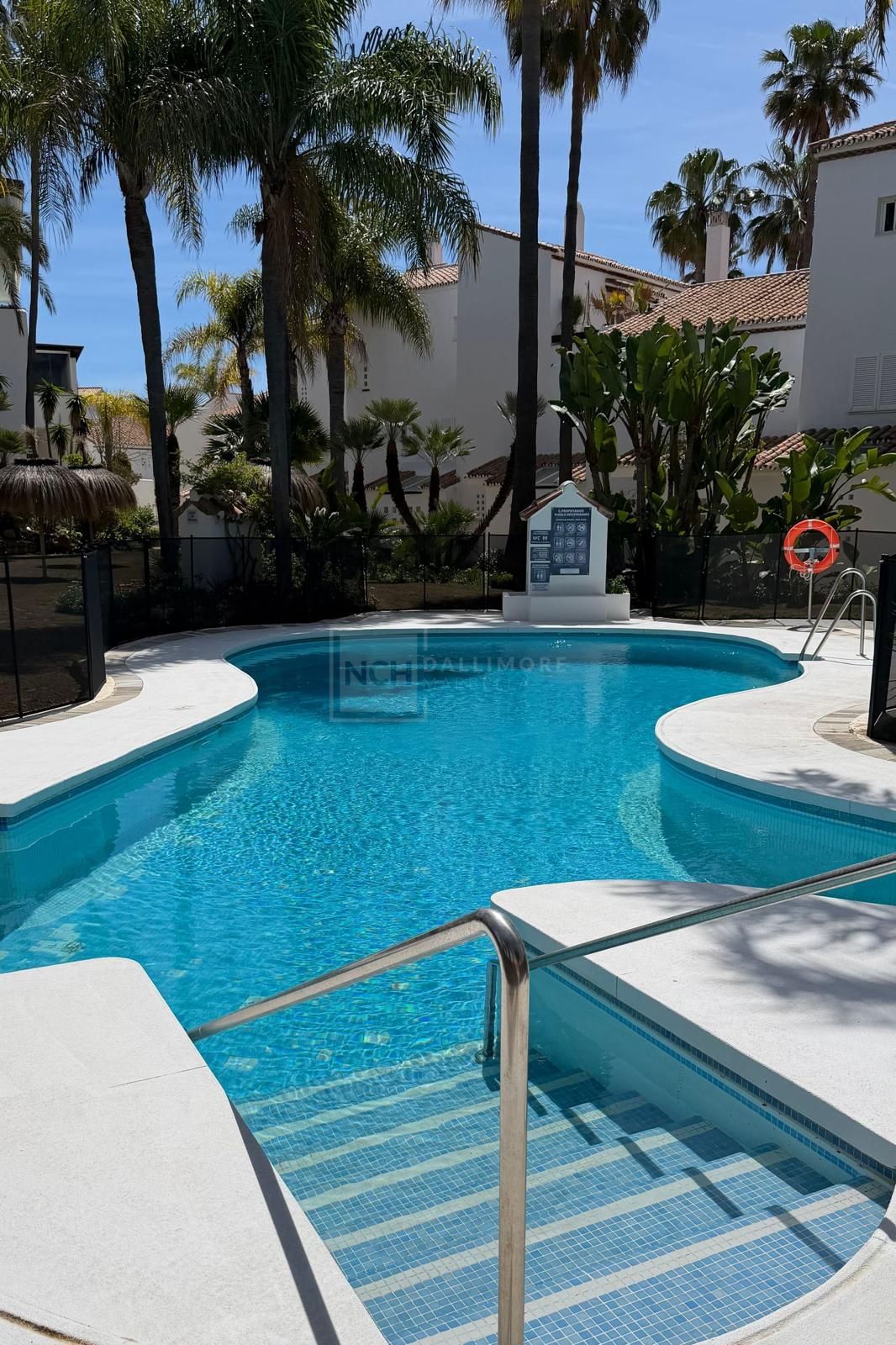 Apartamento en venta en Bahia de Marbella, Marbella Este