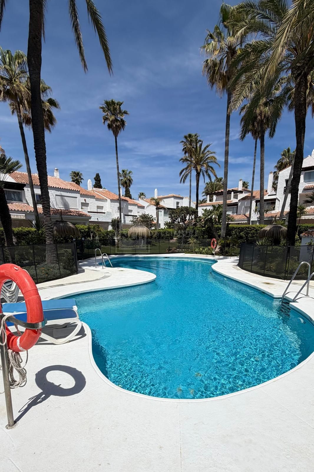 Apartamento en venta en Bahia de Marbella, Marbella Este