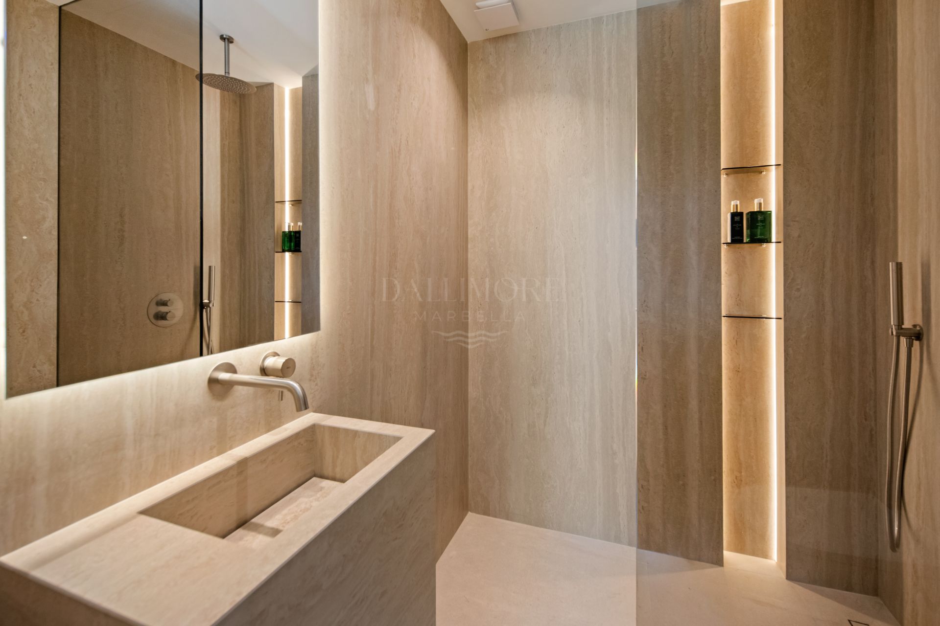 4-Bedroom Duplex in a Frontline Golf Community on Los Naranjos Golf