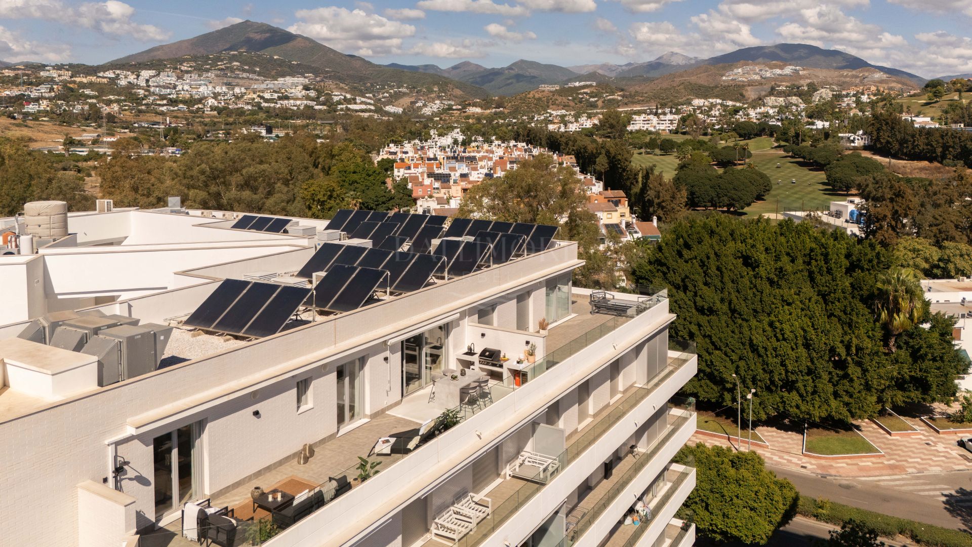 Luxury Penthouse in La Campana, Nueva Andalucía