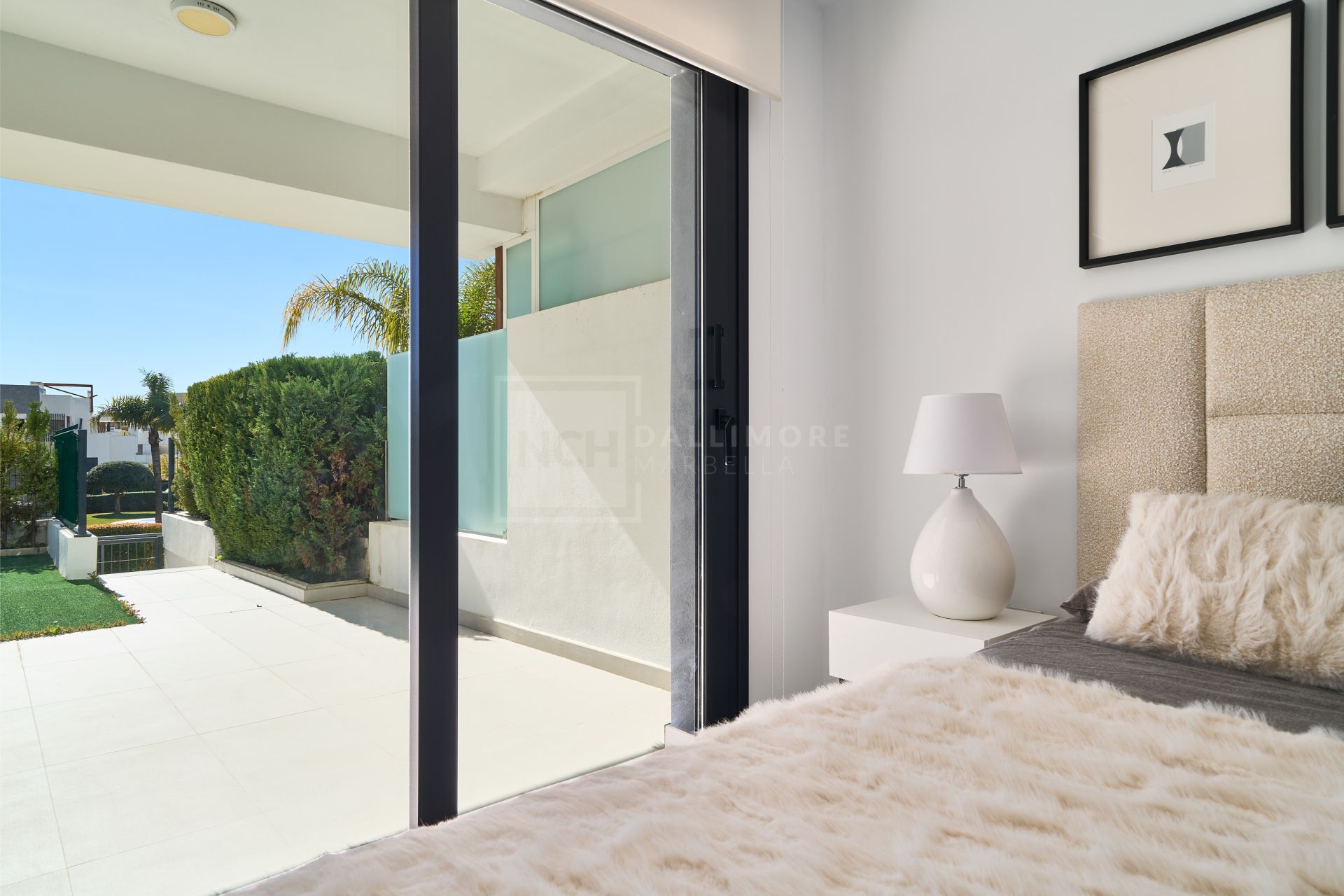 Key Ready - Last Unit - Fully furnished ground Floor in the New Golden Mile - UFH + South Orientation