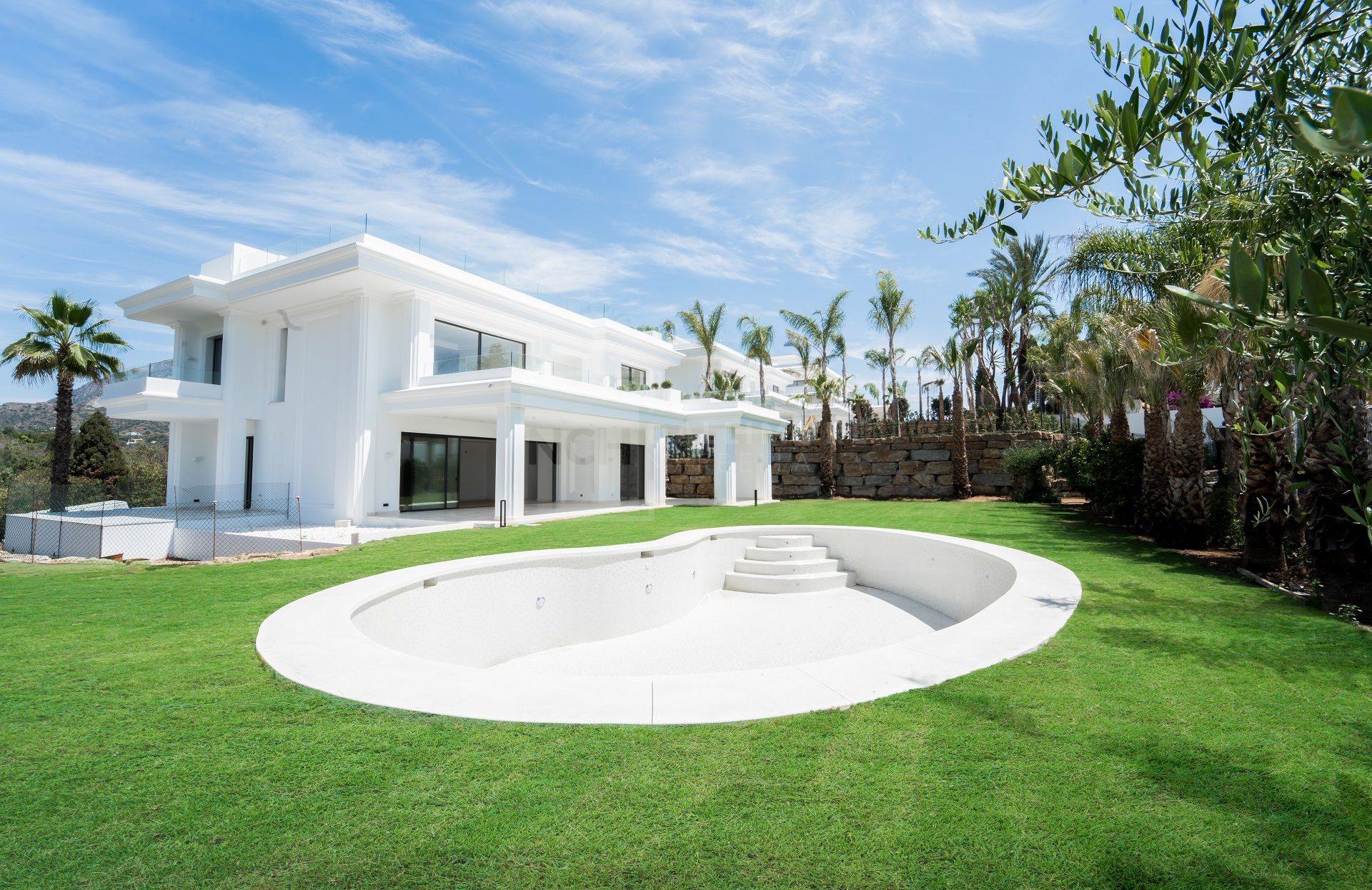 Villa en venta en Marbella Golden Mile, Marbella