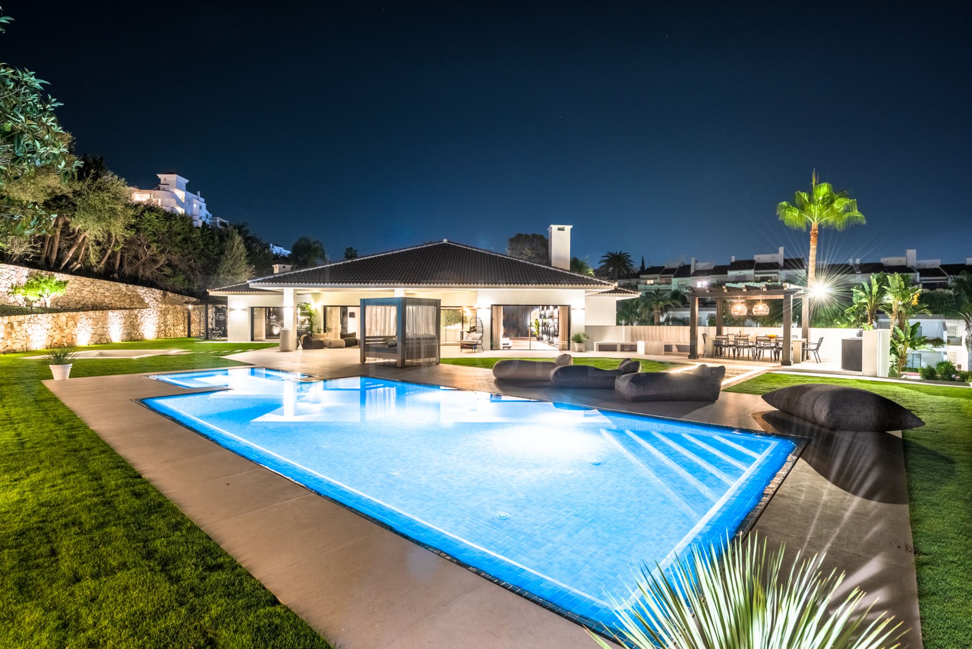 Stunning villa in Nueva Andalucia