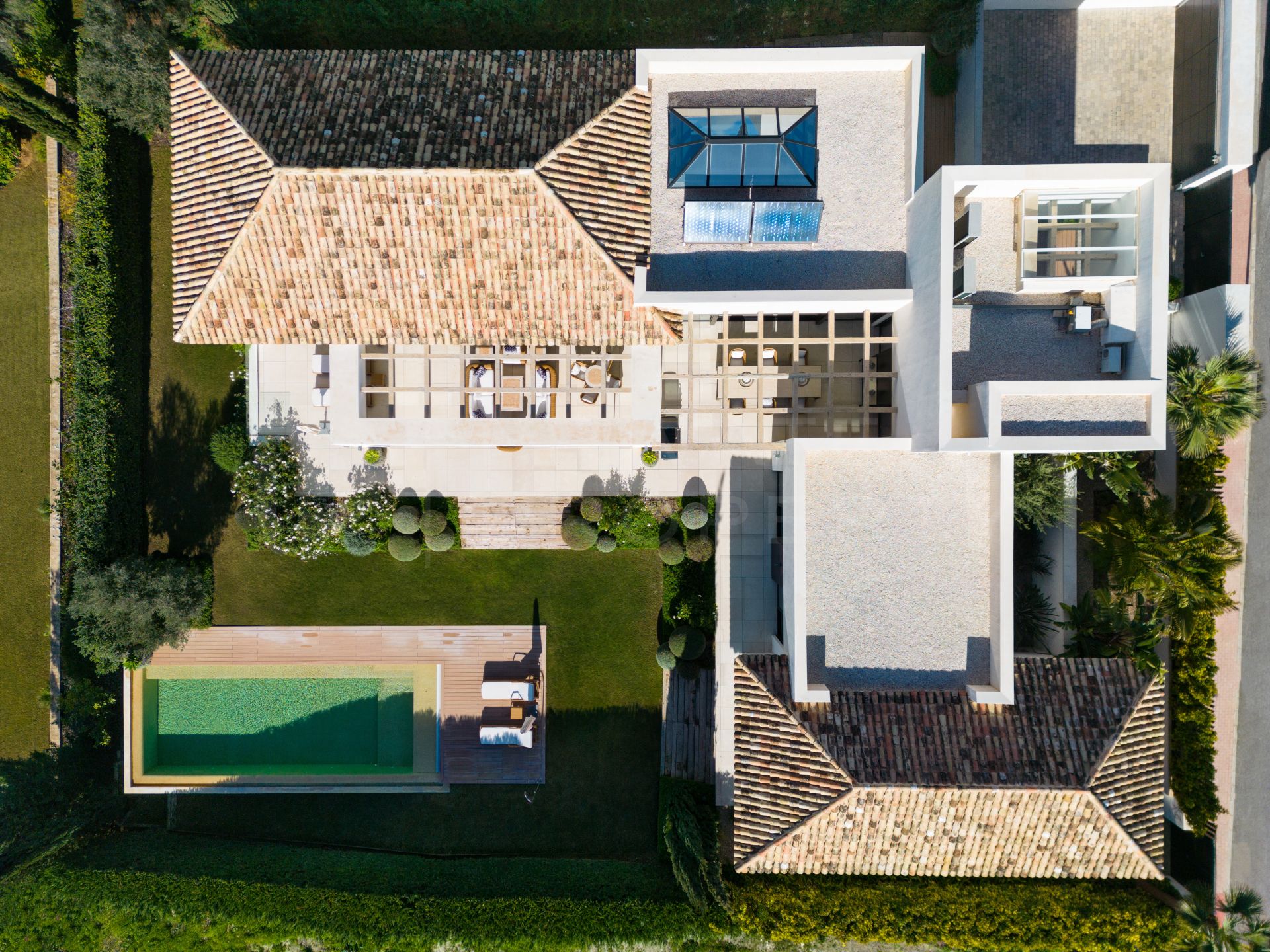 Luxury villa with panoramic views in the Golf Valley