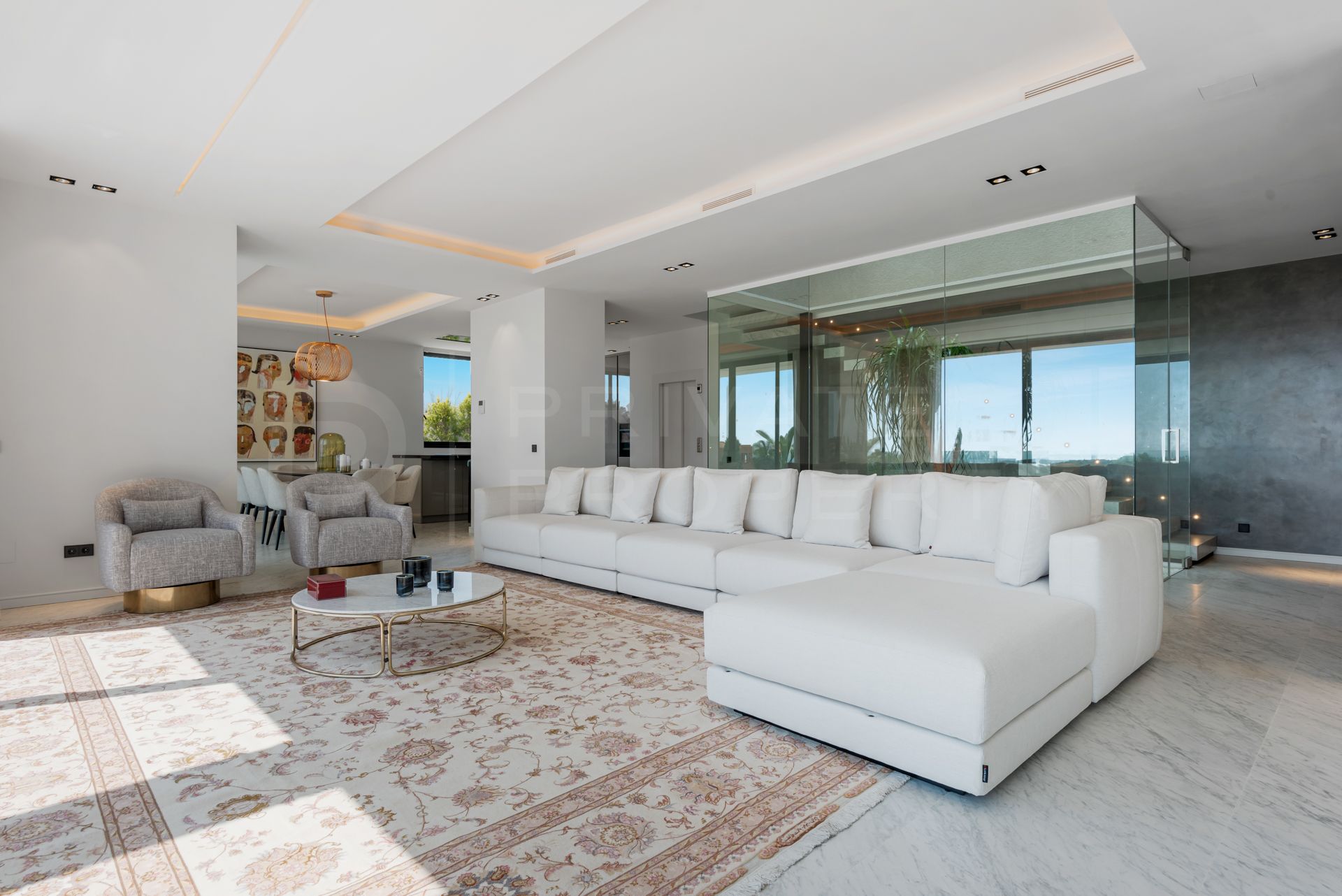 Contemporary villa with panoramic views in Los Flamingos