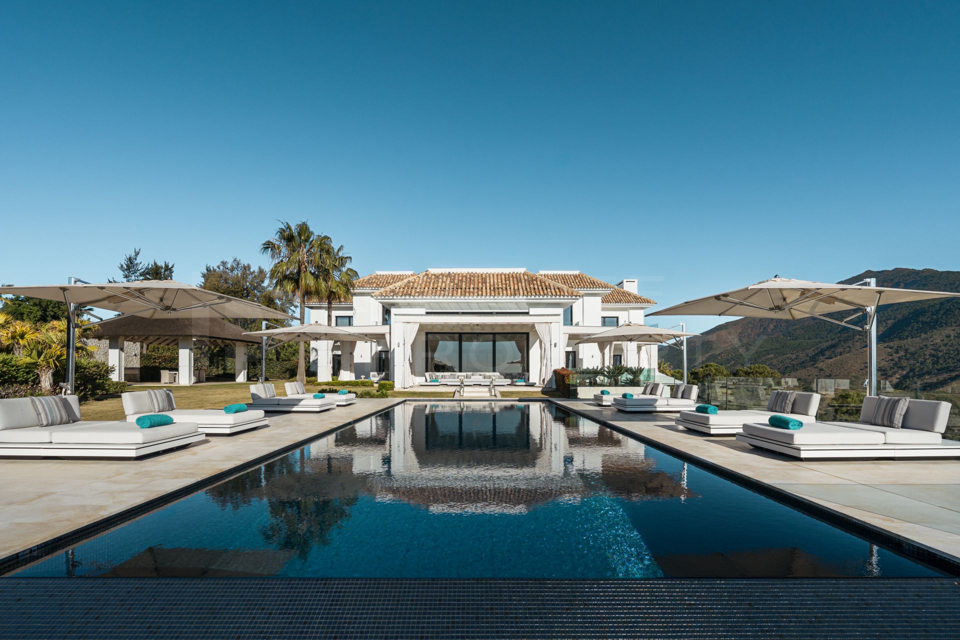 Magnificent luxury mansion in La Zagaleta