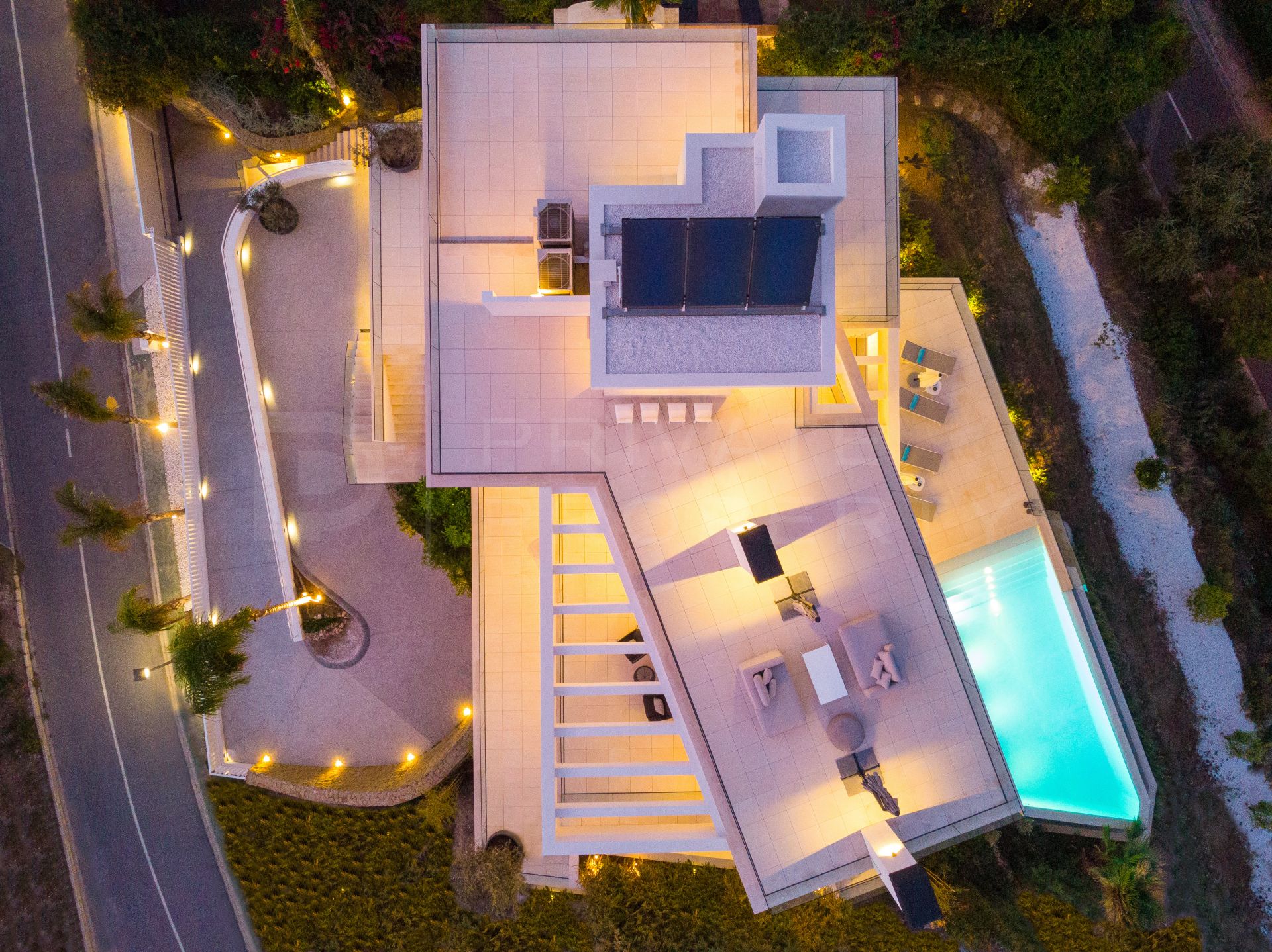 Brand new contemporary villa in La Quinta