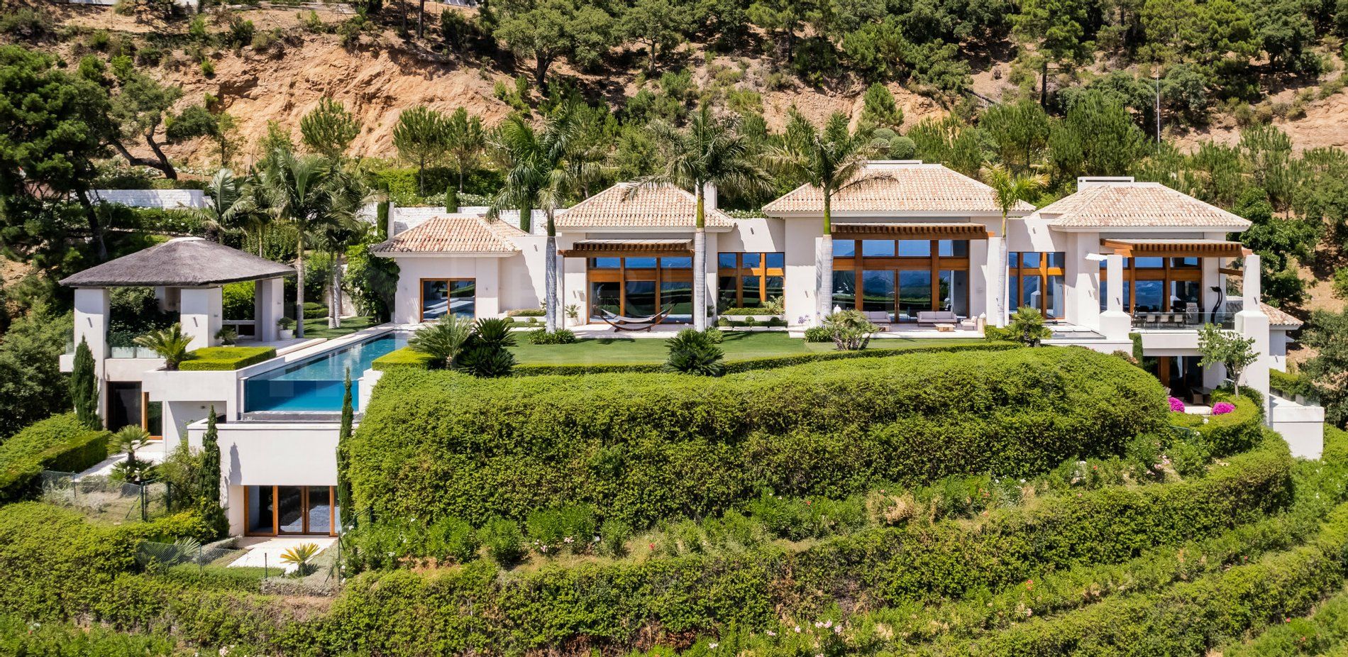 Stunning villa for sale in La Zagaleta