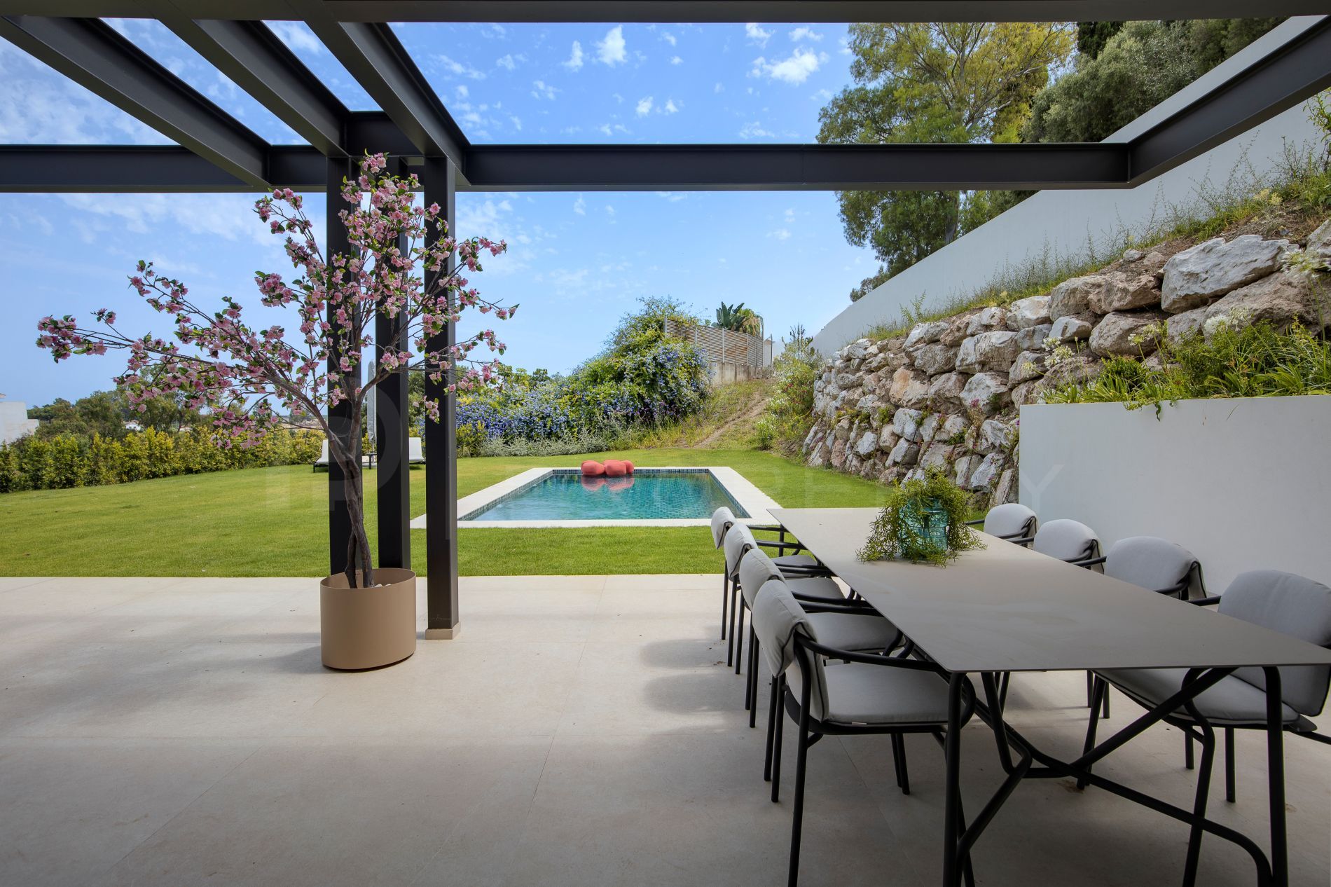 VILLA BONALDO - FULLY FURNISHED 6 BEDROOM CONTEMPORARY LUXURY IN FUENTE DEL ESPANTO