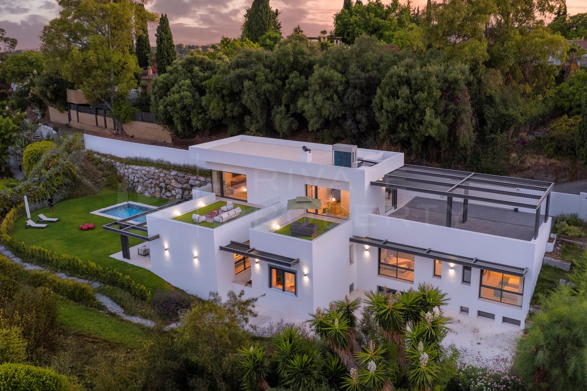 VILLA BONALDO - FULLY FURNISHED 6 BEDROOM CONTEMPORARY LUXURY IN FUENTE DEL ESPANTO