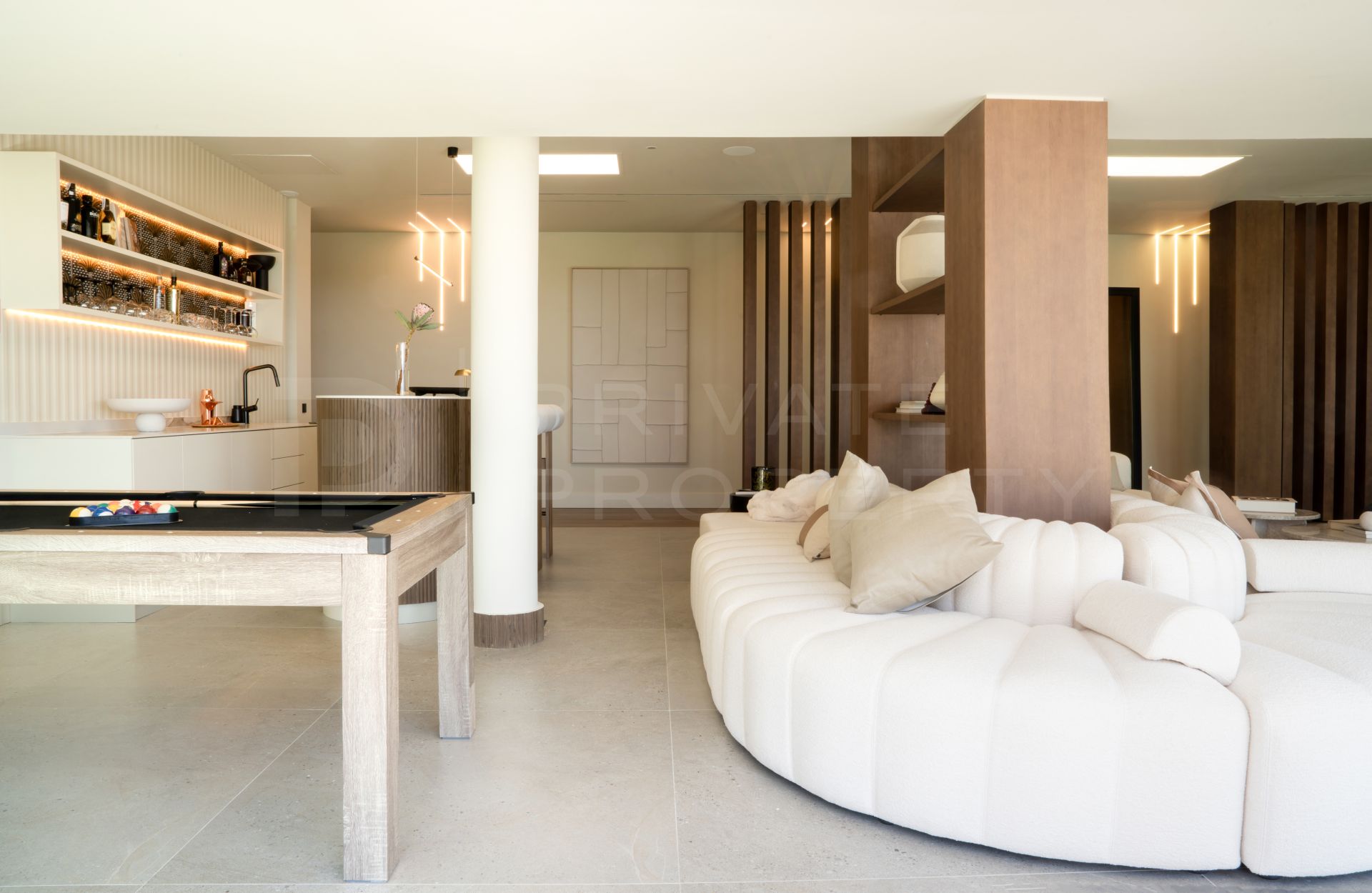 MONTE MAYOR F20 - ARCHITECTURAL MASTERPIECE WITH PANORAMIC VIEWS