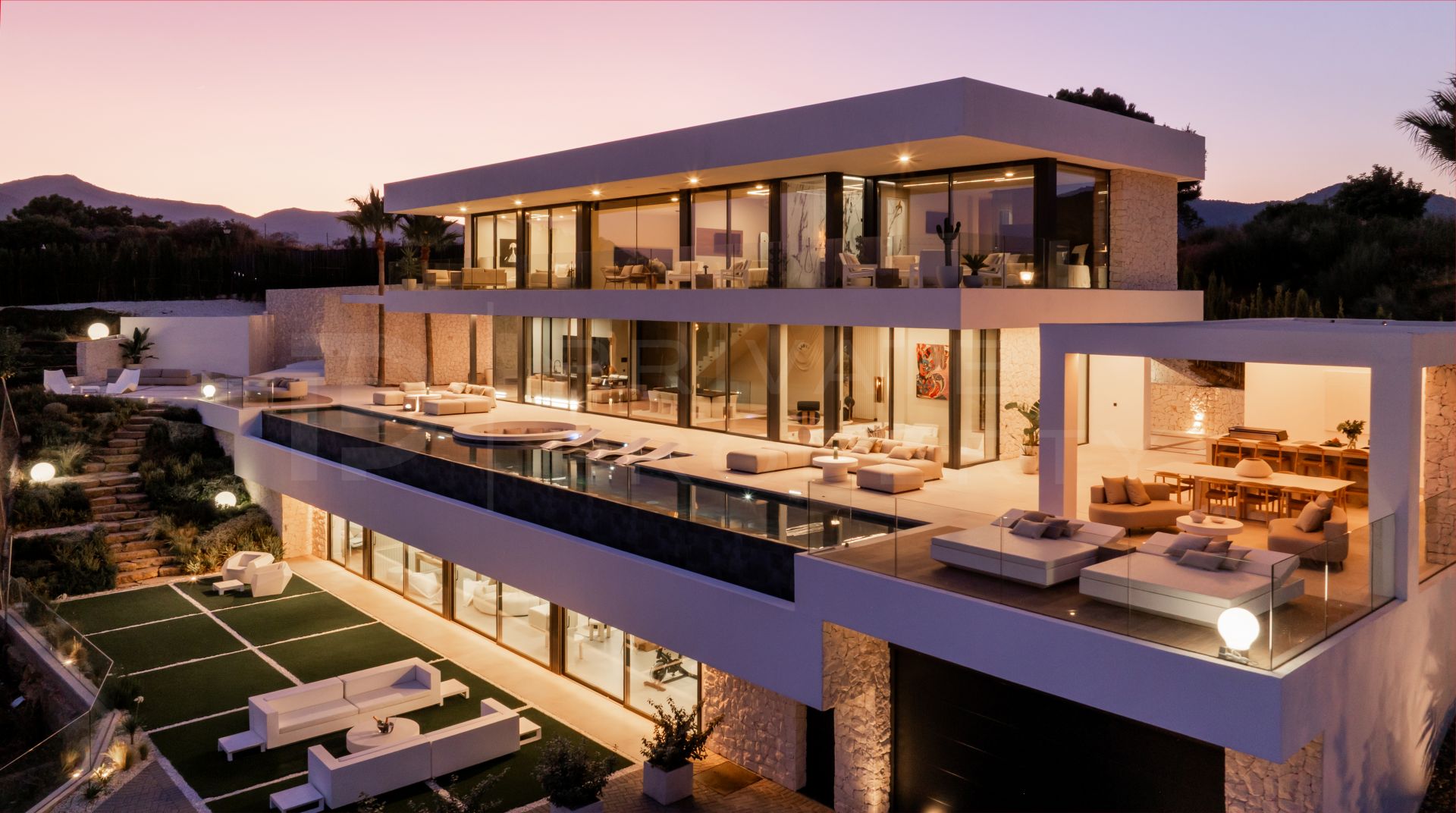 MONTE MAYOR F20 - ARCHITECTURAL MASTERPIECE WITH PANORAMIC VIEWS