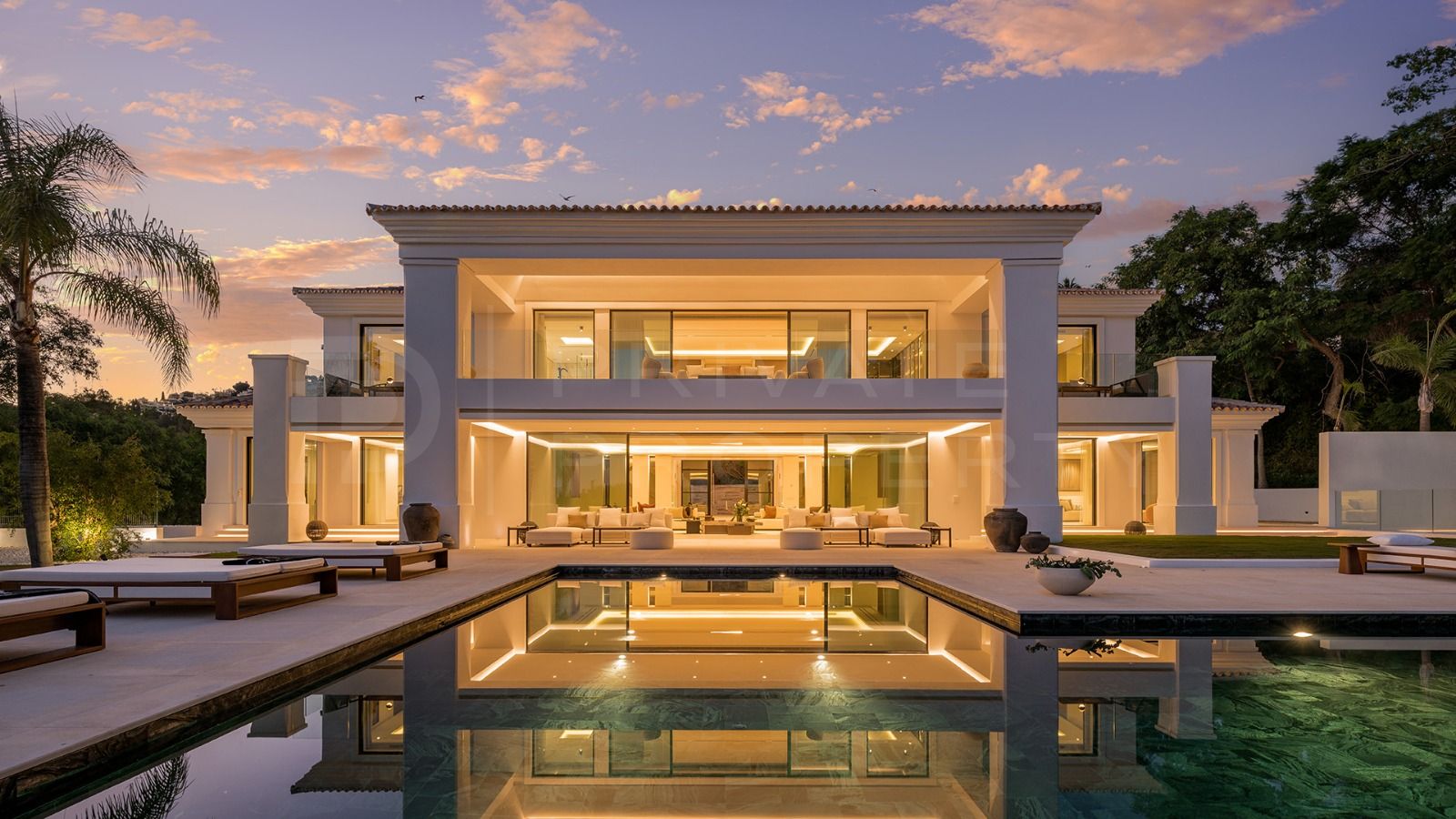 VILLA HG - FULLY FURNISHED, ARCHITECTURAL MASTERPIECE IN THE HEART OF LA QUINTA