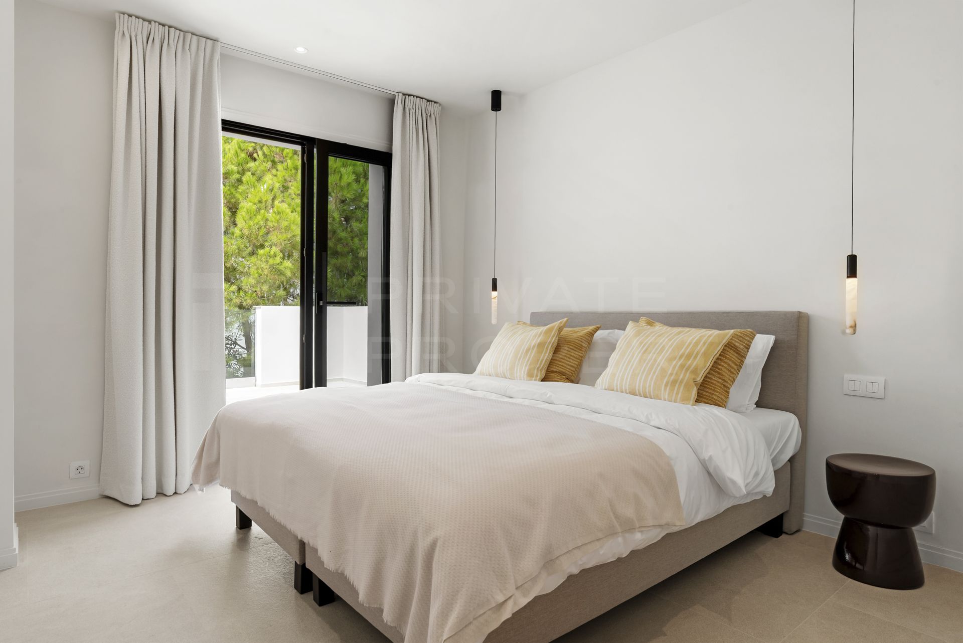 VILLA KIA ORA - ELEGANT 4 BEDROOMED VILLA IN LA ALQUERIA, BENAHAVIS