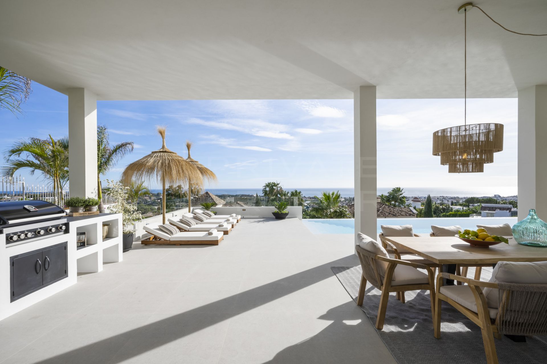 Luxury villa with spectacular panoramic views in Los Flamingos