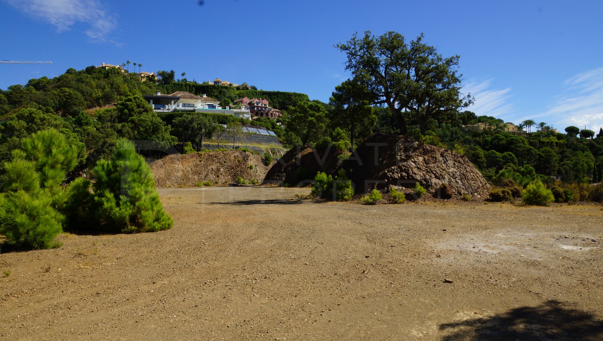 Plot with panoramic views in La Zagaleta