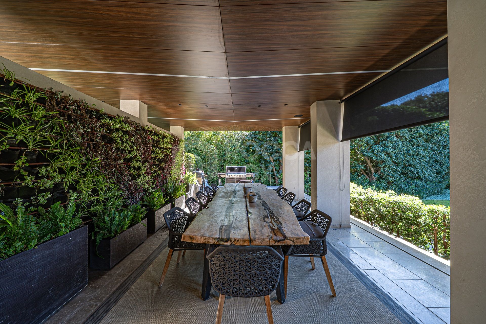Exclusive Frontline Golf Villa in Guadalmina Baja